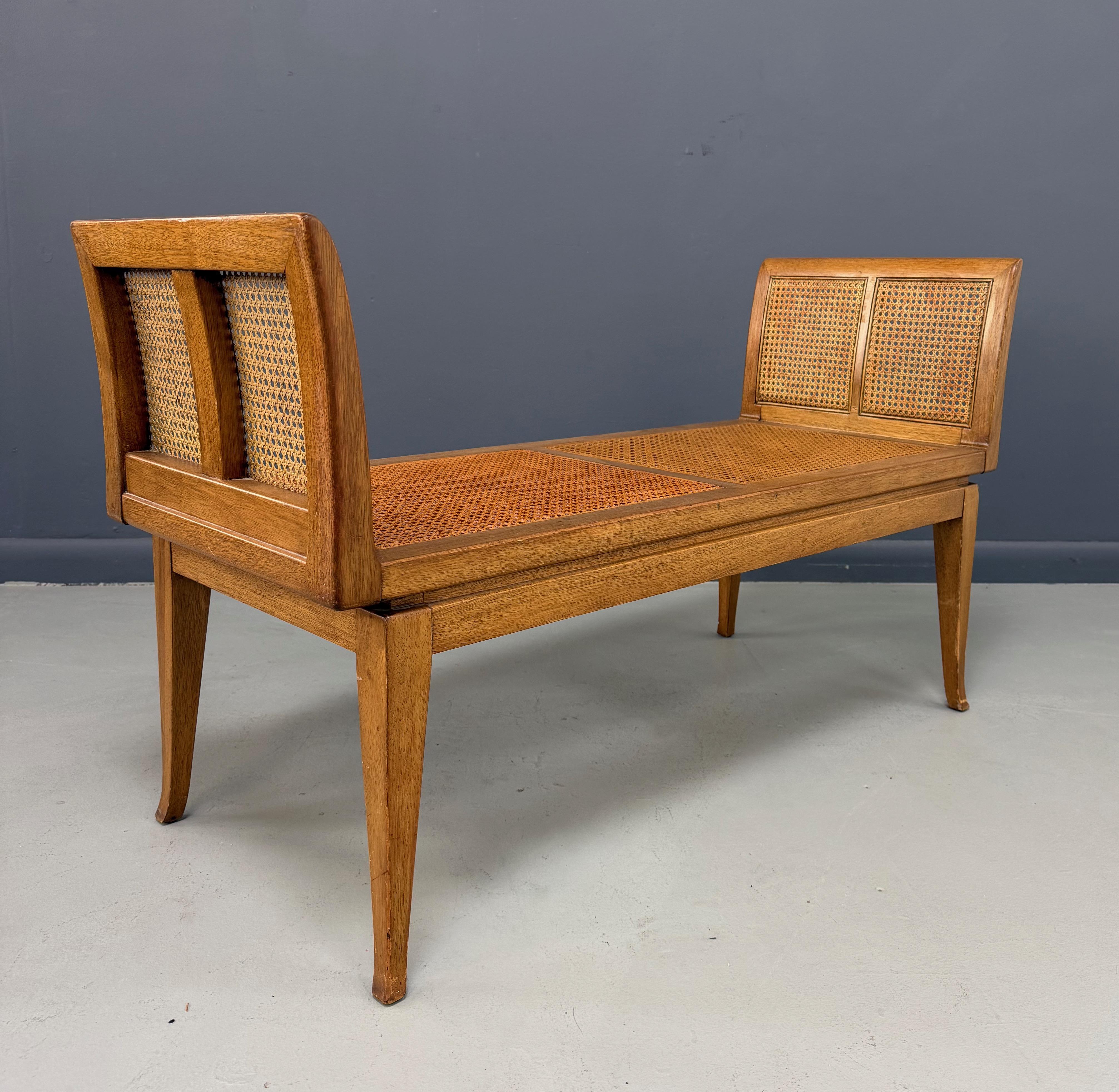 Mid-Century Fine Arts Furniture Cane Bench in Blond Mahogany For Sale 1