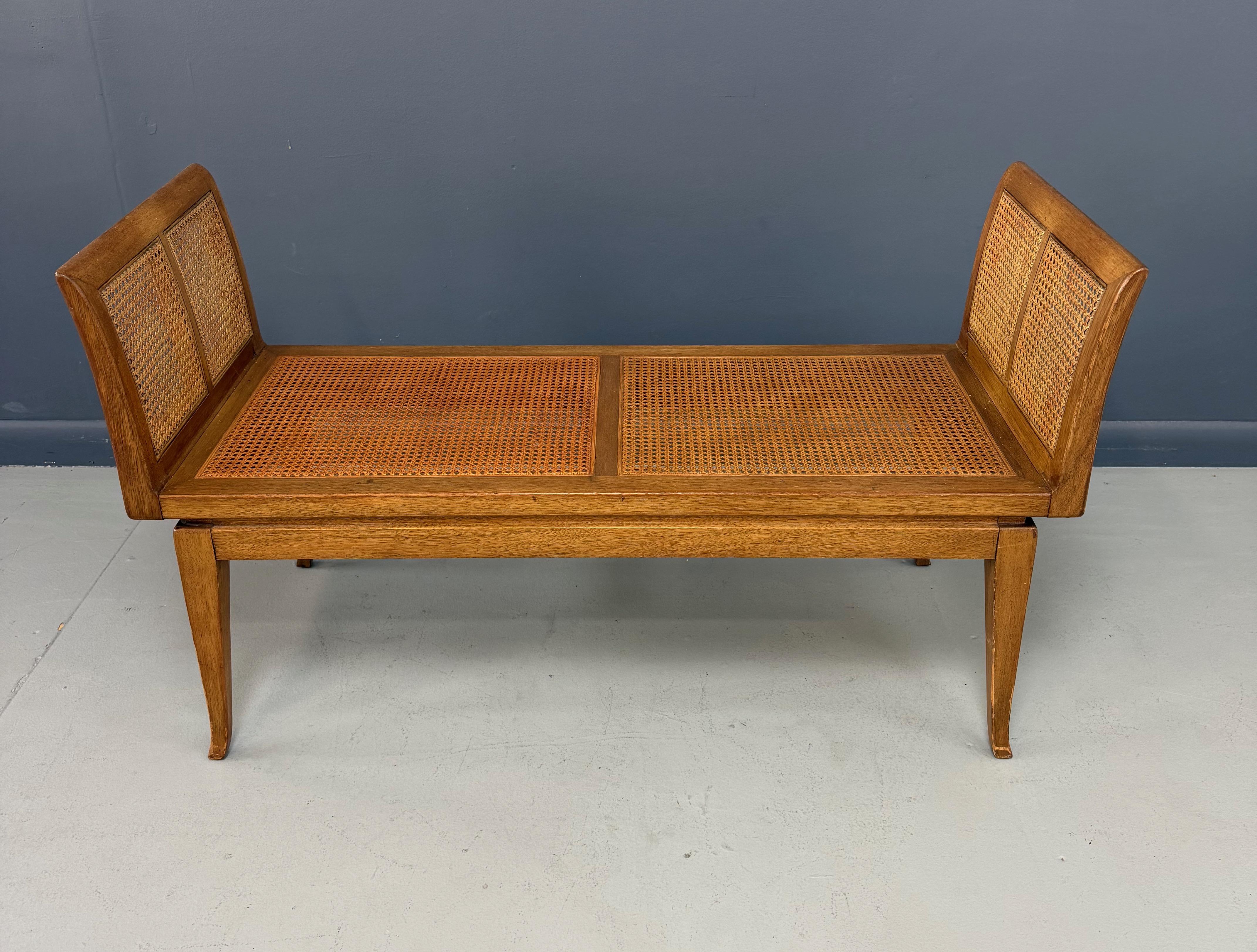 Mid-Century Fine Arts Furniture Cane Bench in Blond Mahogany For Sale 3