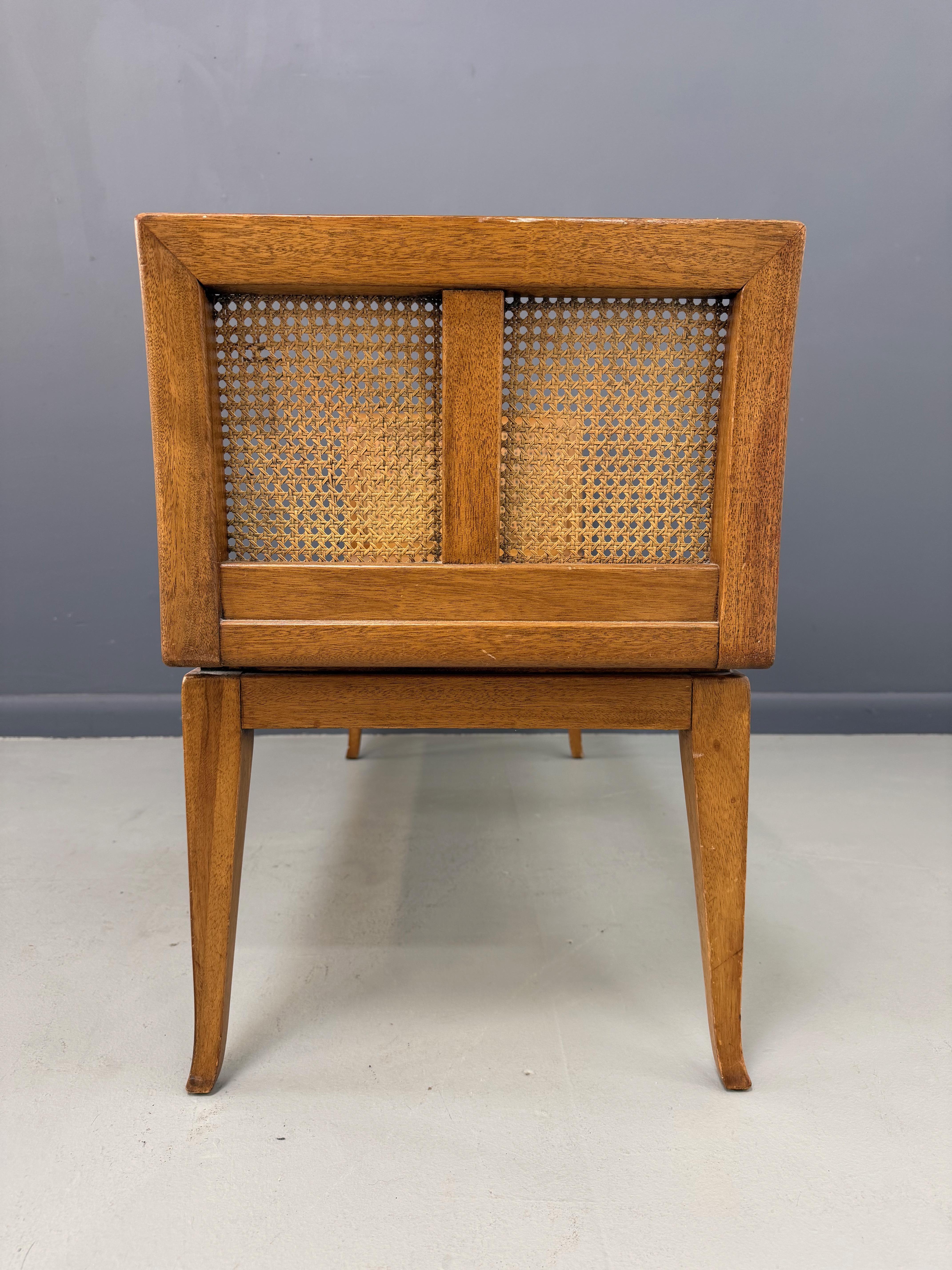 Mid-Century Fine Arts Furniture Cane Bench in Blond Mahogany For Sale 4