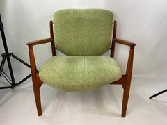 Midcentury Finn Juhl Lounge Chair Model FD 136 in Teak