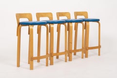 Sgabelli finlandesi di metà secolo in legno di betulla K65 di Alvar Aalto per Artek