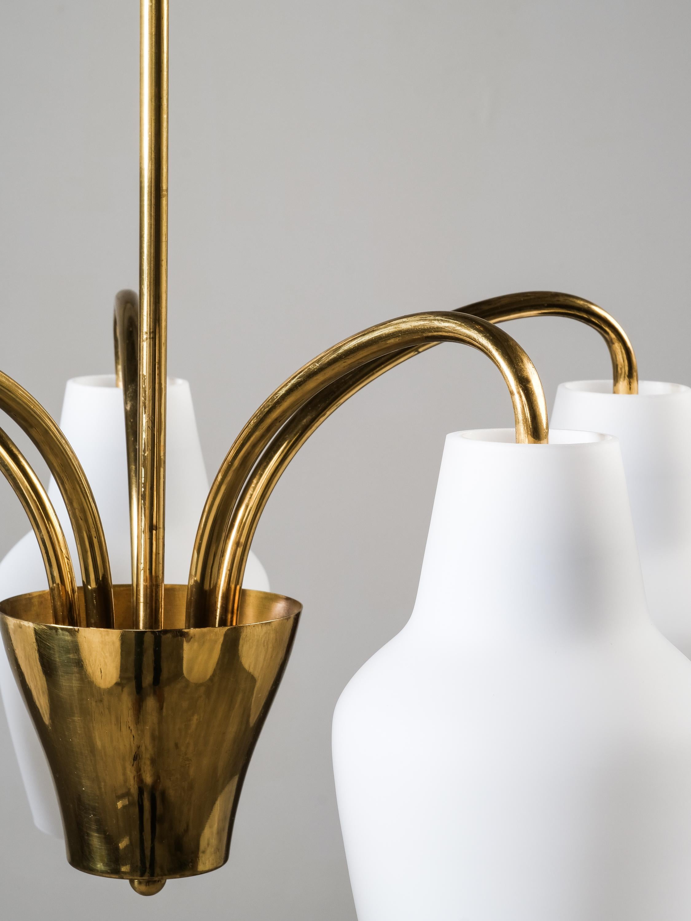Mid-Century Finnish Chandelier in Brass and Glass, 1950s For Sale 9