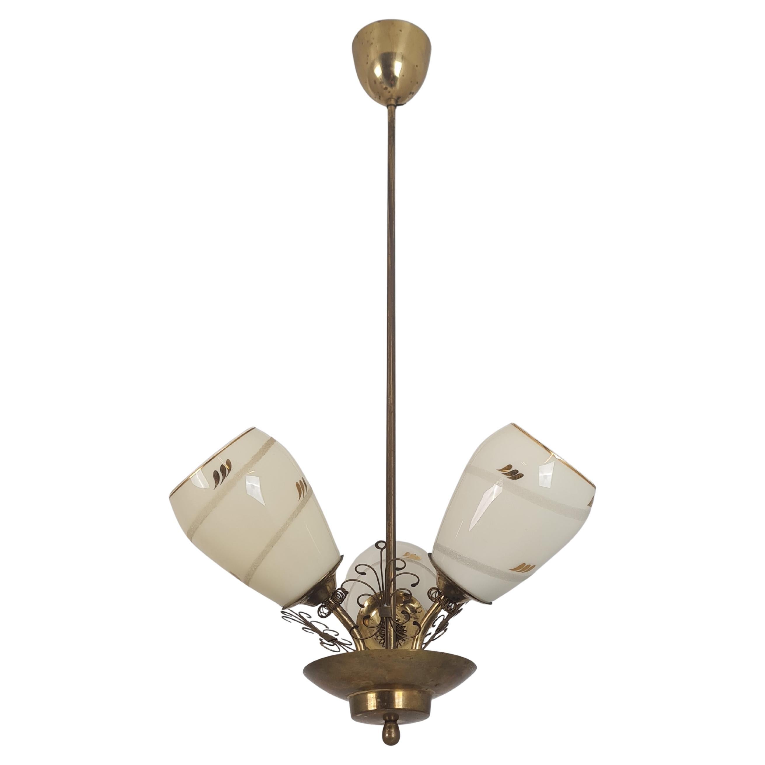 Lampada di design finlandese di metà secolo in ottone e vetro dipinto a mano, anni '50