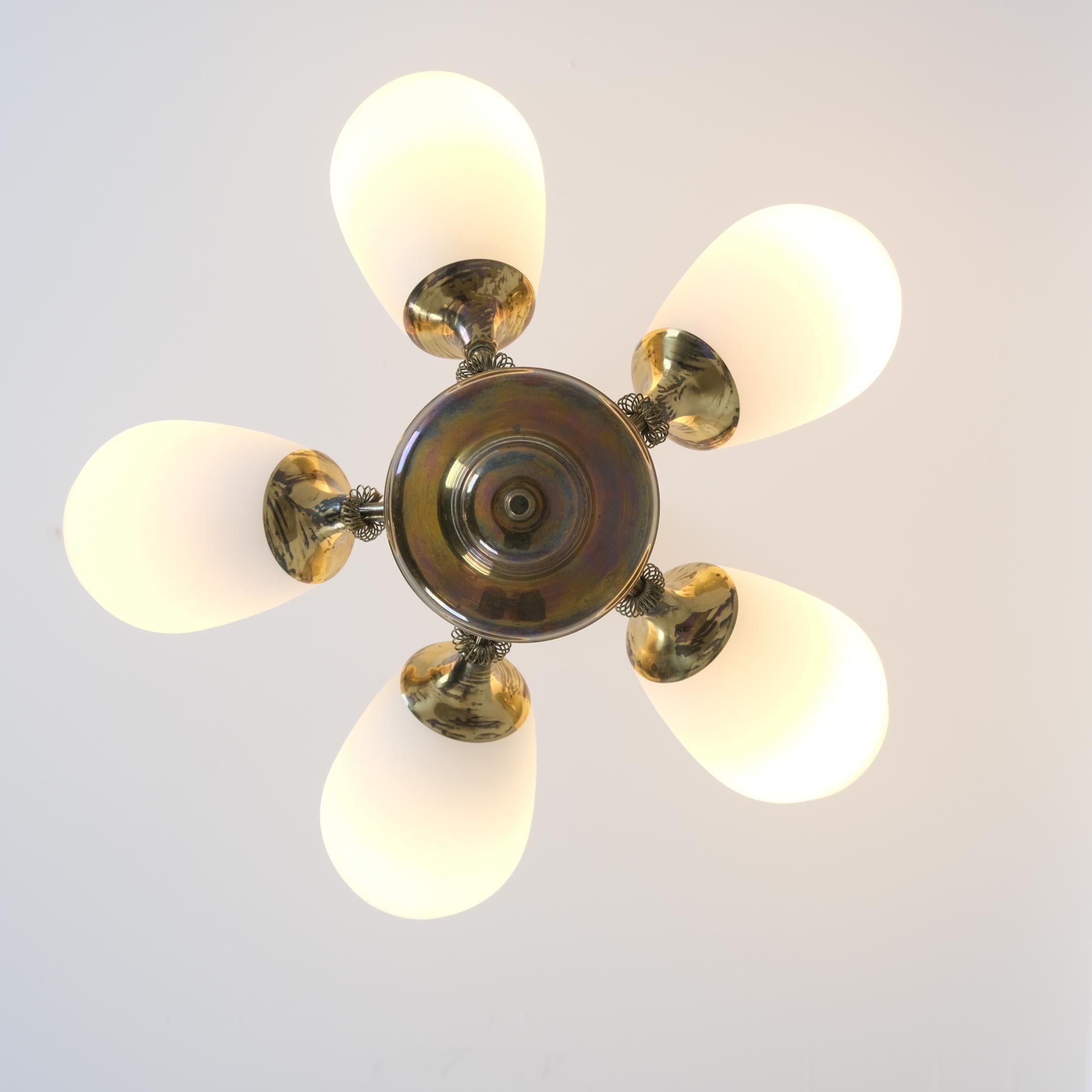 Lampada di design finlandese di metà secolo Model 62-102/5, ottone e vetro, Stockmann, anni '50 in vendita 1