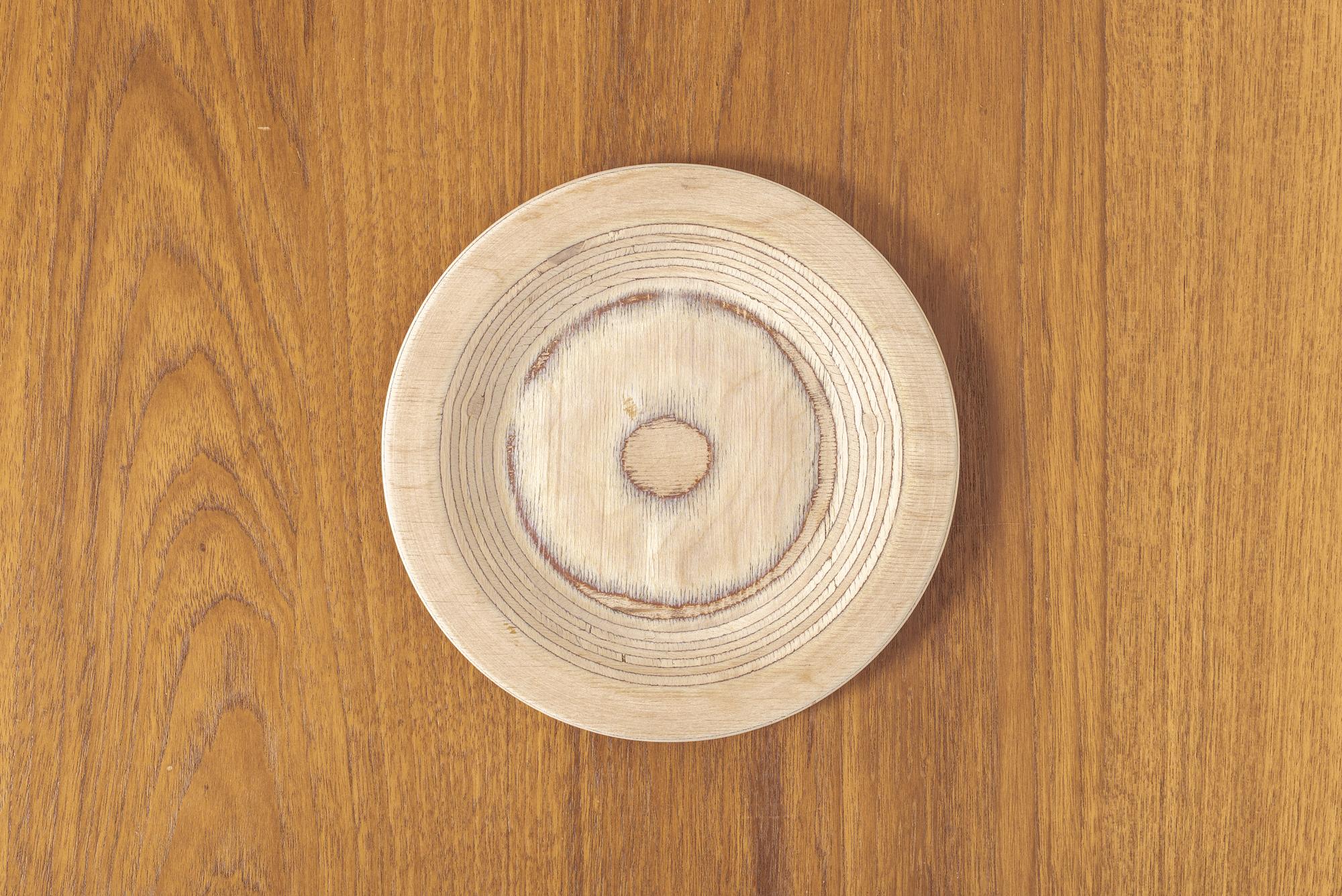 Midcentury Finnish Modern Wooden Plates by Saarinen for Keuruu In Good Condition In Detroit, MI