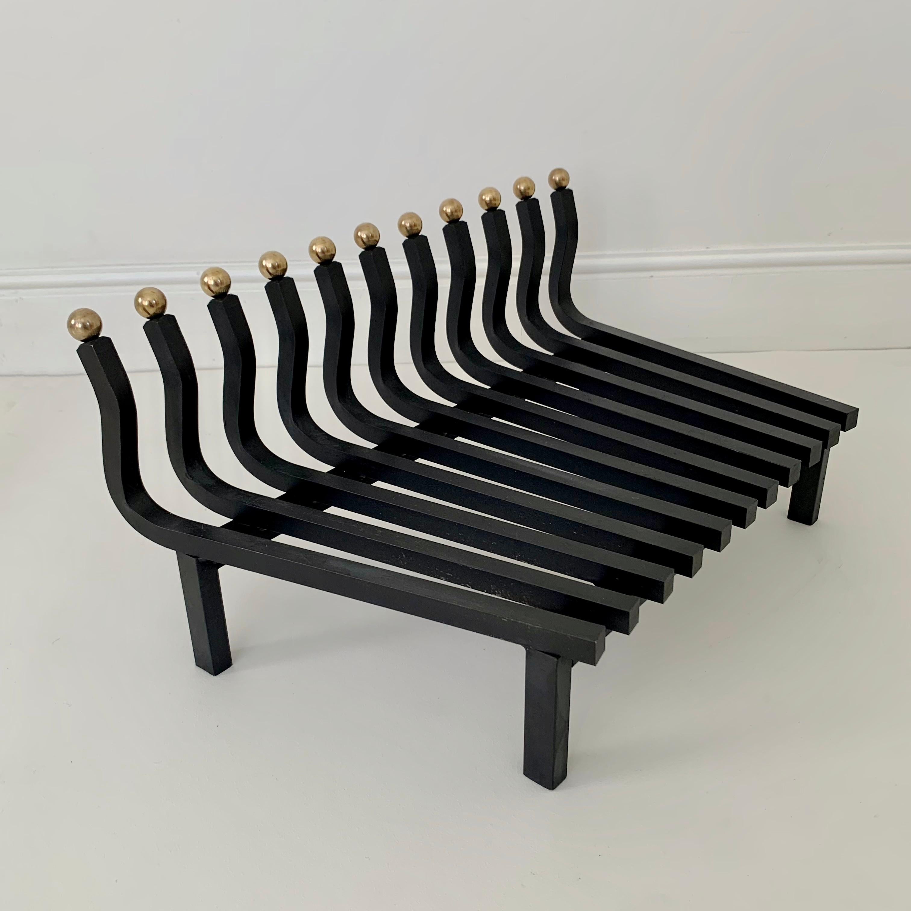 Mid-Century Fireplace Grate, circa 1960, France In Good Condition For Sale In Brussels, BE