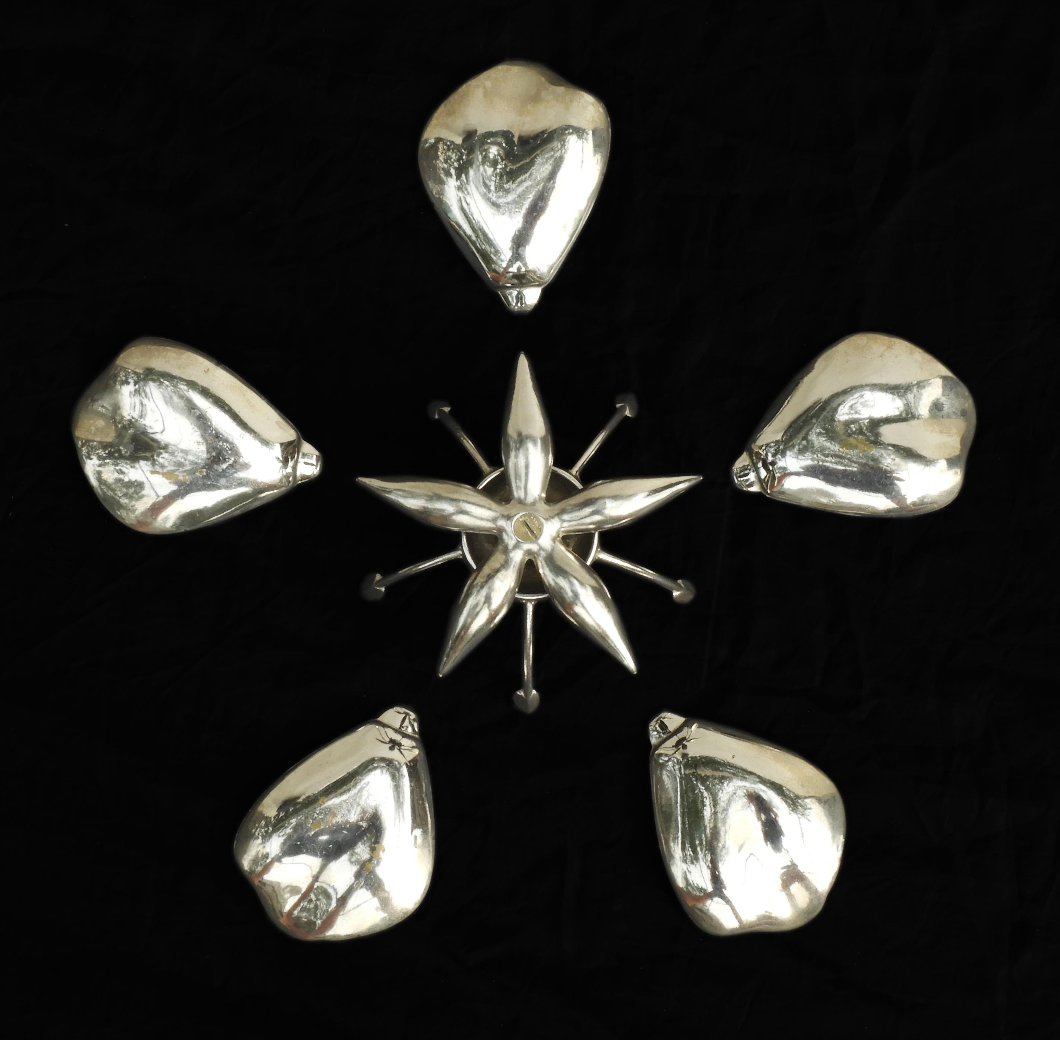 Mid Century Five Petal Flower Ashtray or Catch-all C1960s Italy 2