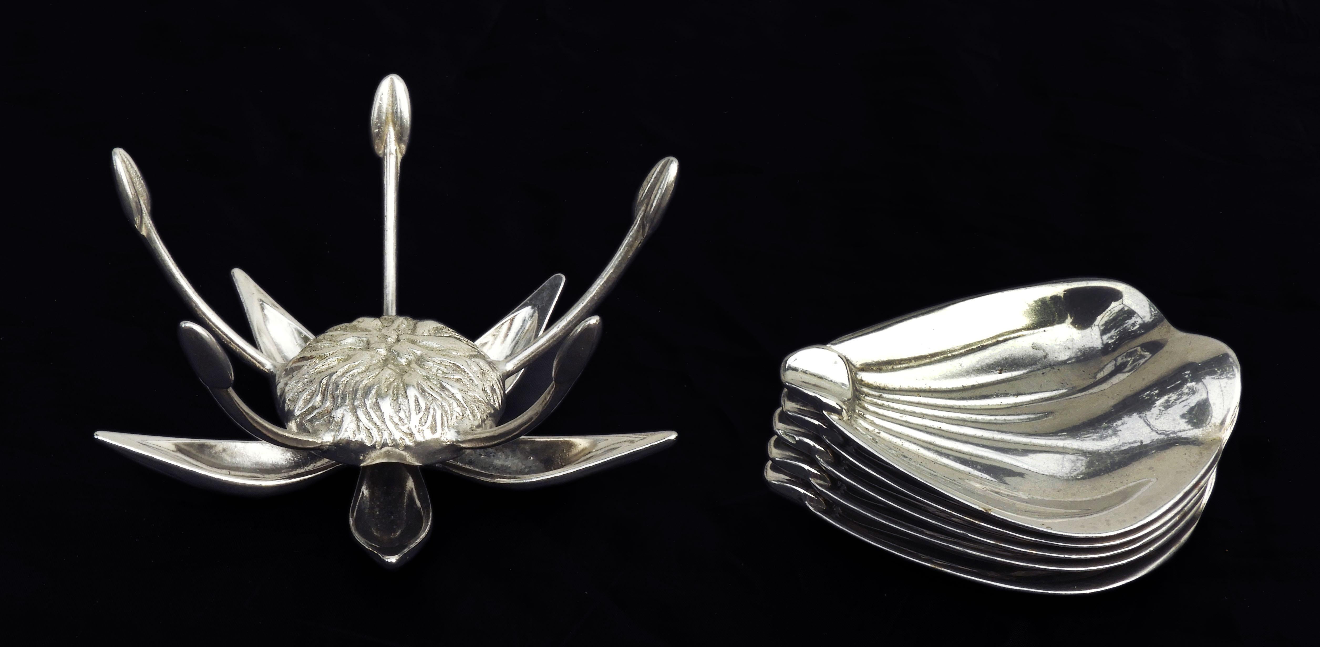 Mid Century Five Petal Flower Ashtray or Catch-all C1960s Italy 4