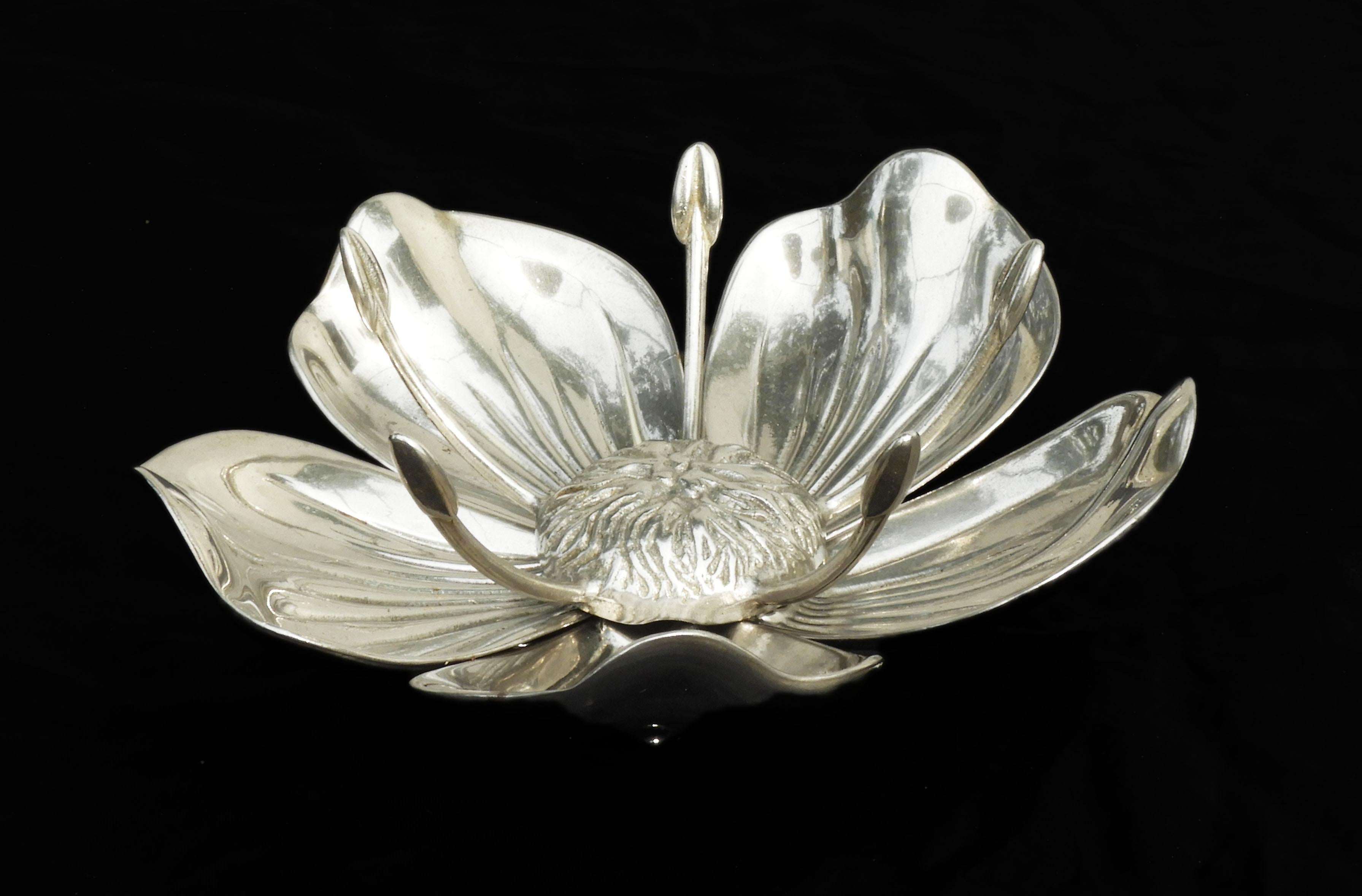 Hollywood Regency Mid Century Five Petal Flower Ashtray or Catch-all C1960s Italy