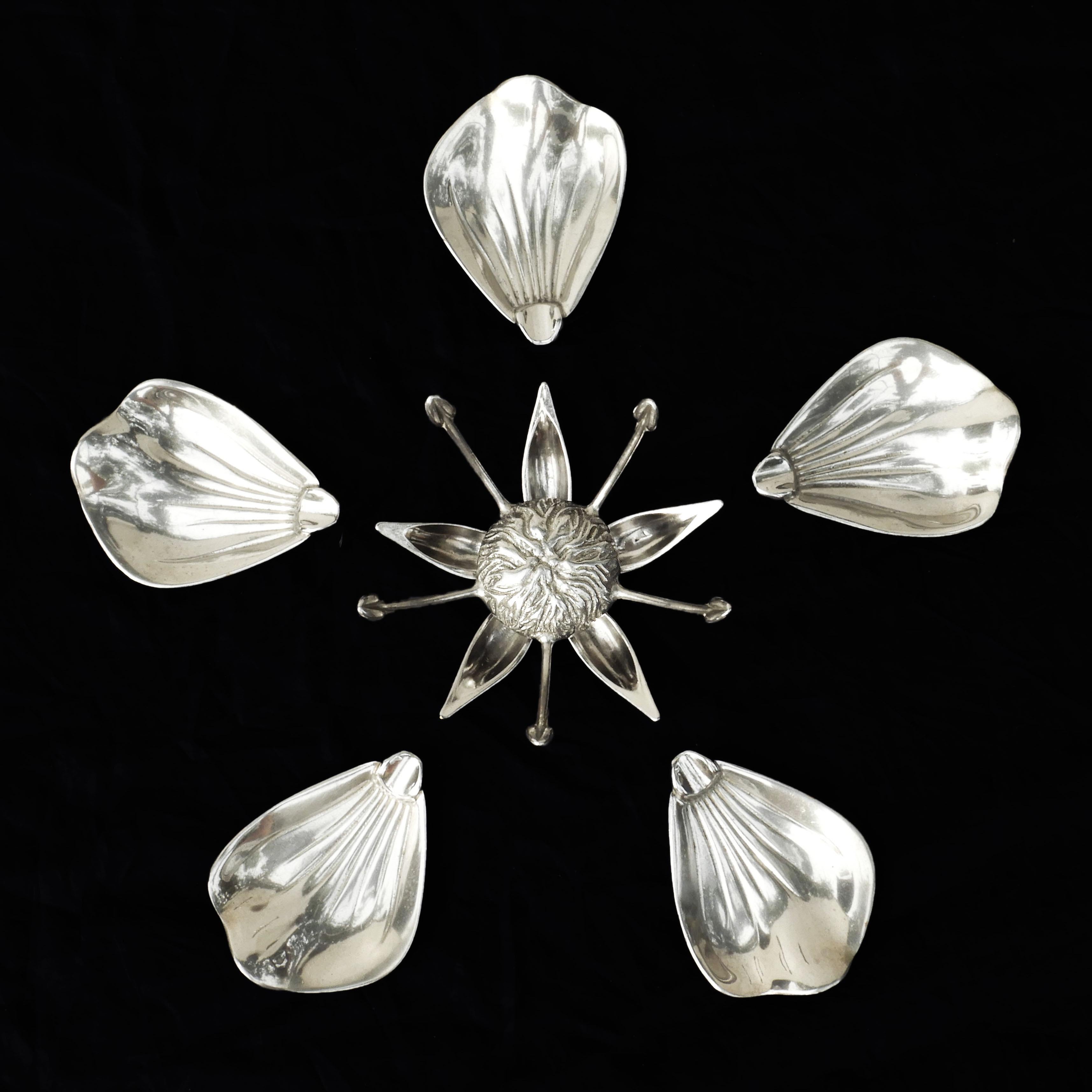 Mid Century Five Petal Flower Gucci Style Ashtray or Catch-all C1960s Italy 3