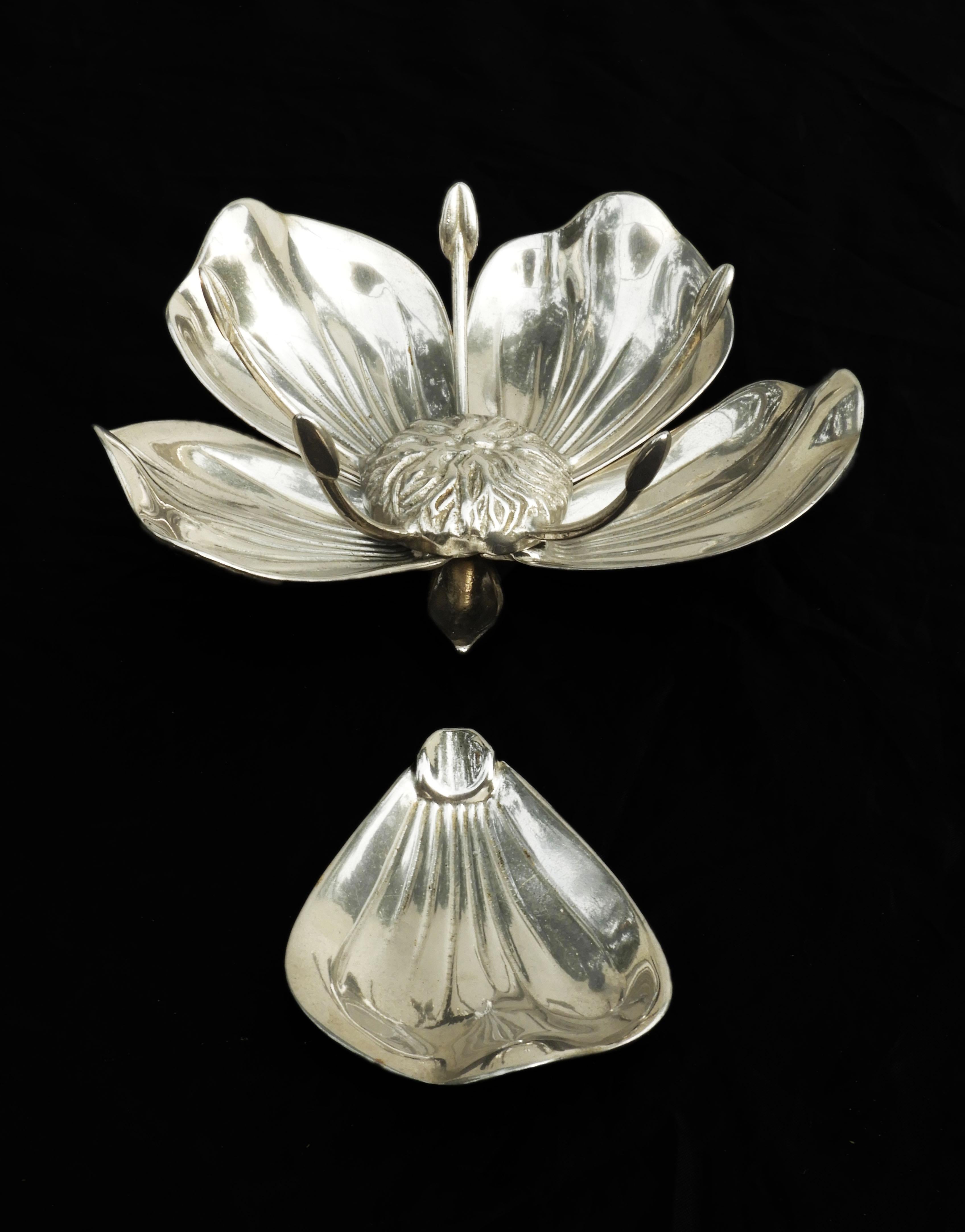 Italian Mid Century Five Petal Flower Gucci Style Ashtray or Catch-all C1960s Italy