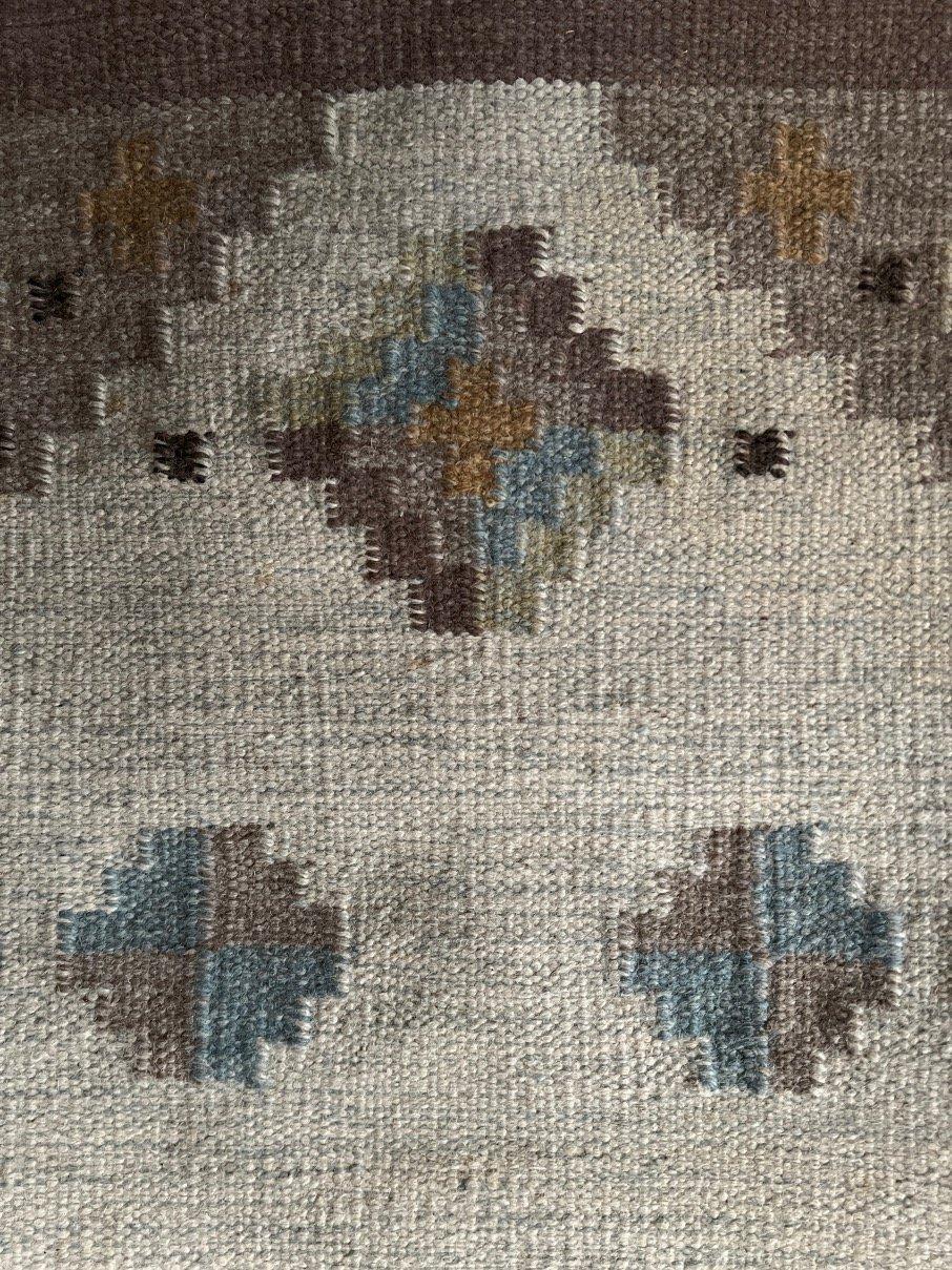 Flachgewebter Rollakan-Teppich aus der Mitte des Jahrhunderts, Schweden (Schwedisch) im Angebot