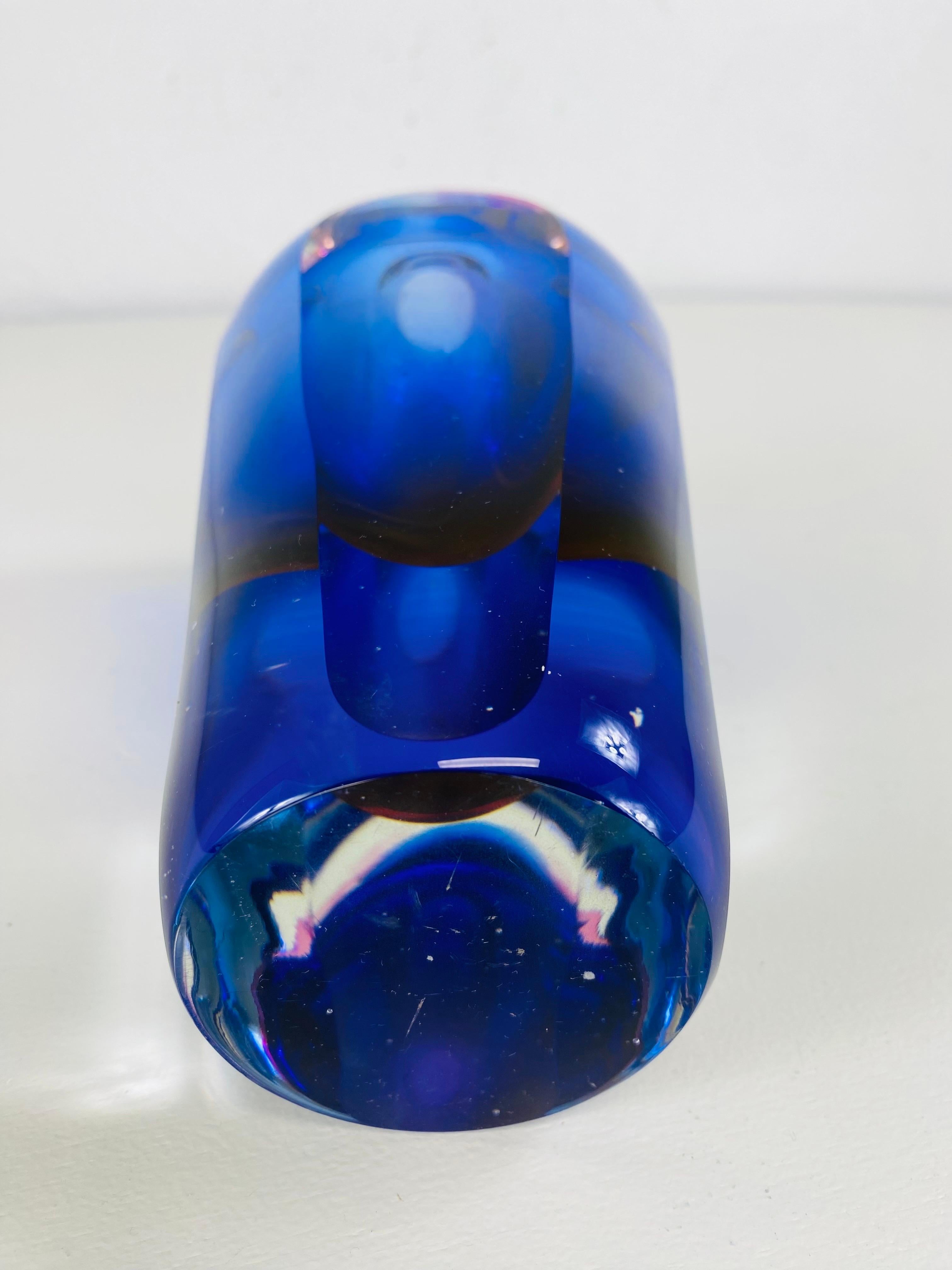 italien Milieu du siècle Flavio Poli  Vase d'art à facettes de Murano bleu royal en vente