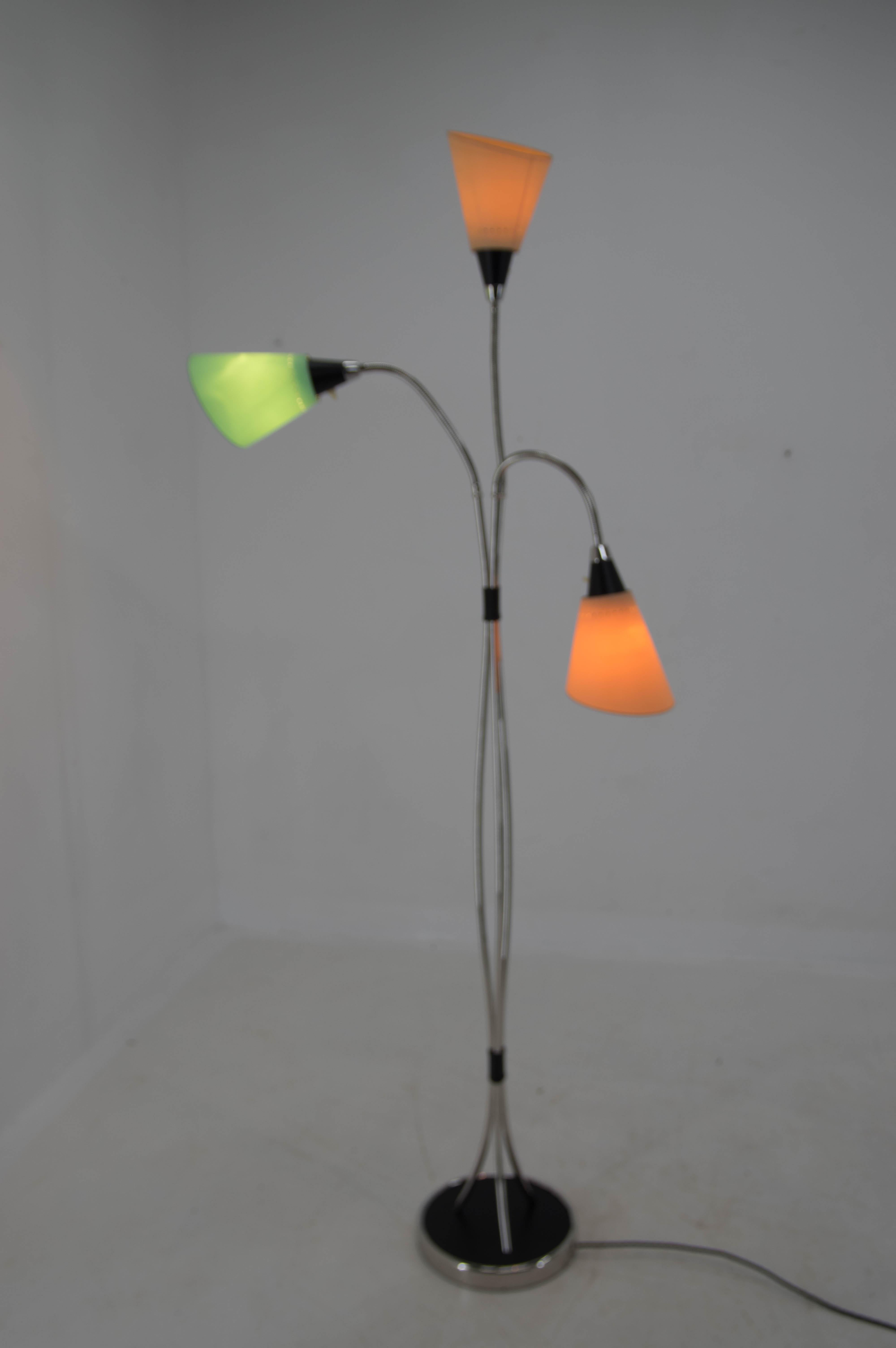 Mid-Century Modern Midcentury Flexible 3-Flamming Floor Lamp, 1960s For Sale