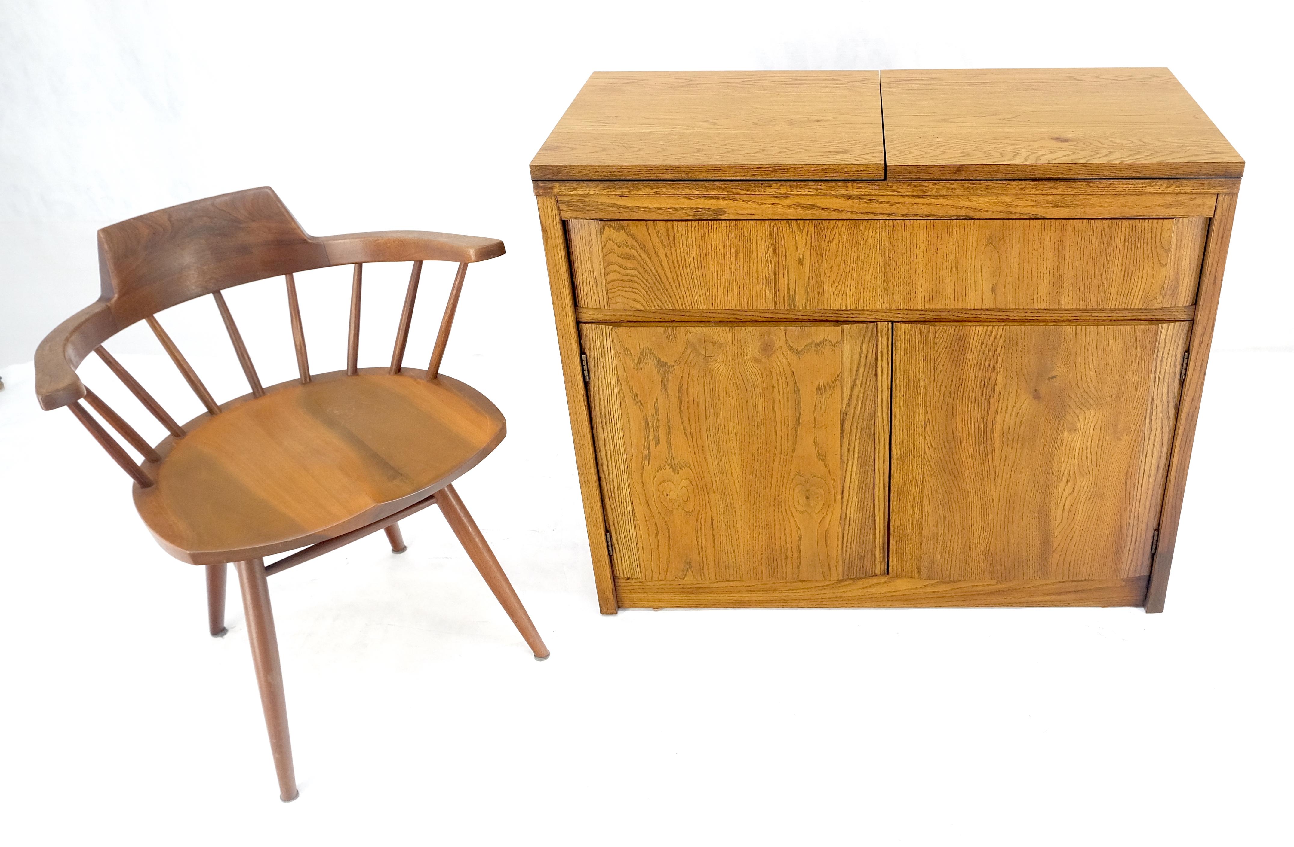 Mid Century Flip Top Oak Liquor Cabinet Server Small Sideboard on Wheels MINT
2x19” leaves with an extended table length of 76”