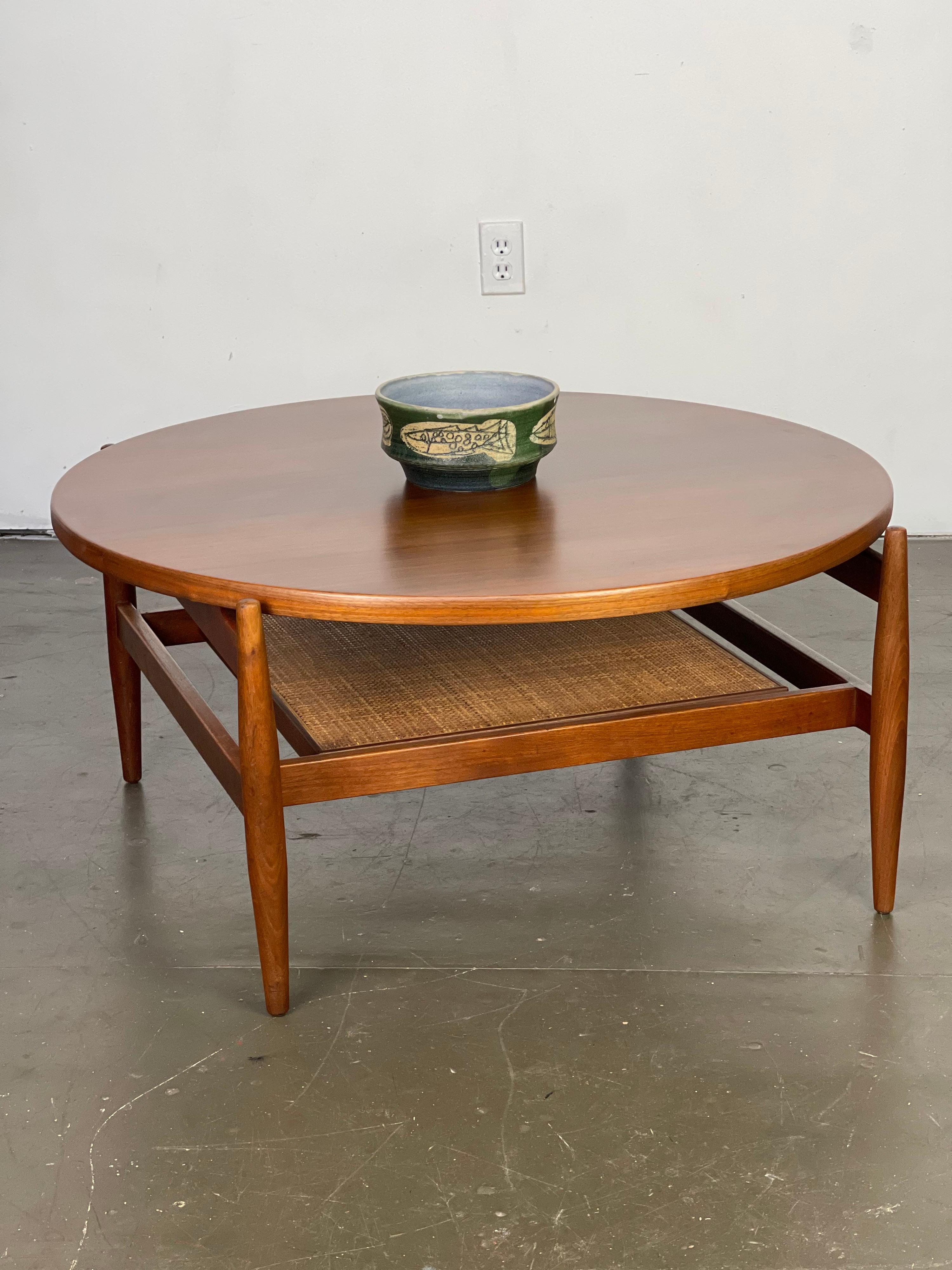 Mid-Century Modern Mid Century Floating Round Cocktail Table by Jens Risom in Walnut and Cane