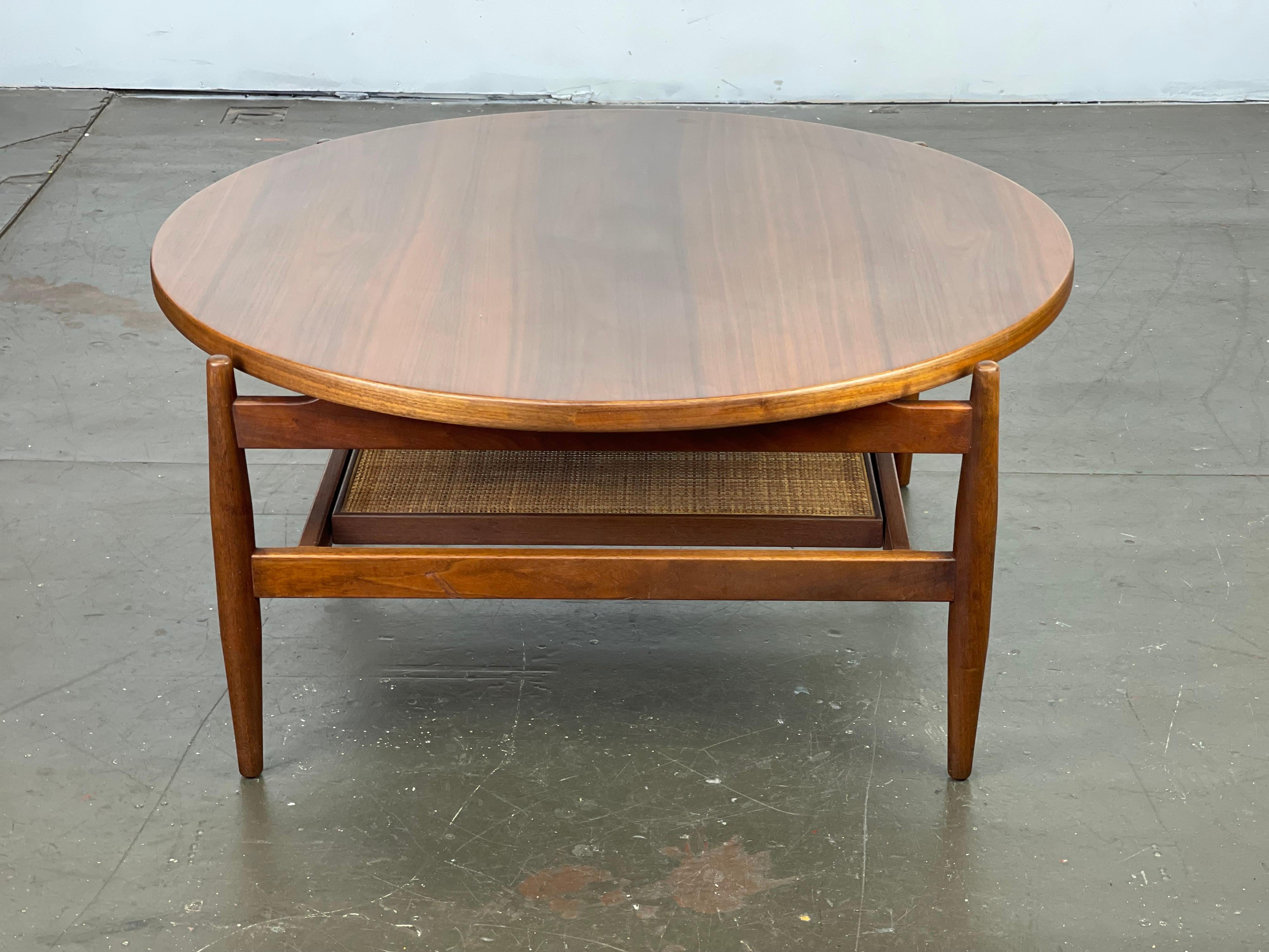Mid-20th Century Mid Century Floating Round Cocktail Table by Jens Risom in Walnut and Cane