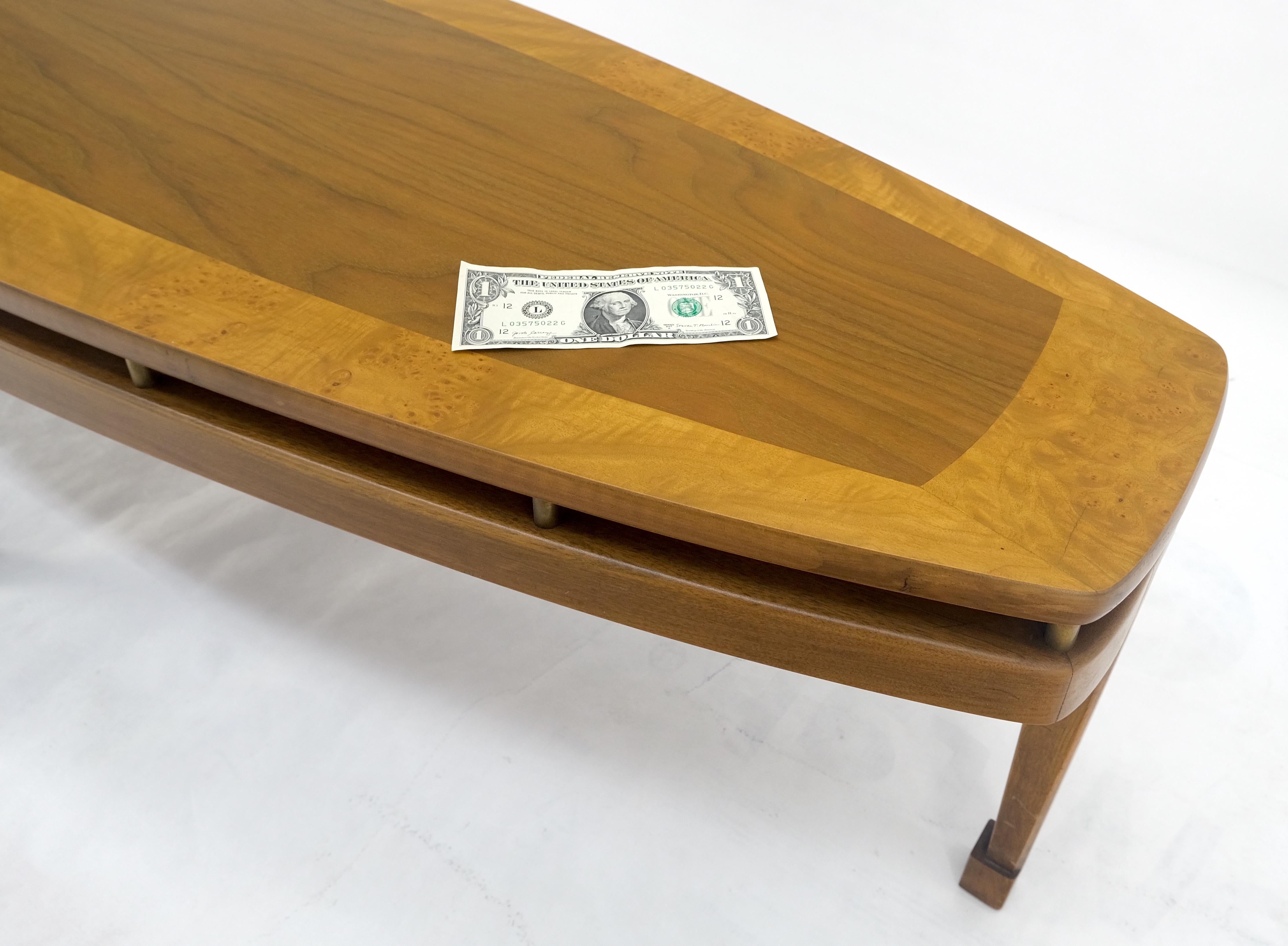 Laiton Table basse ovale mi-siècle en ronce de bois avec plateau flottant MINT ! en vente