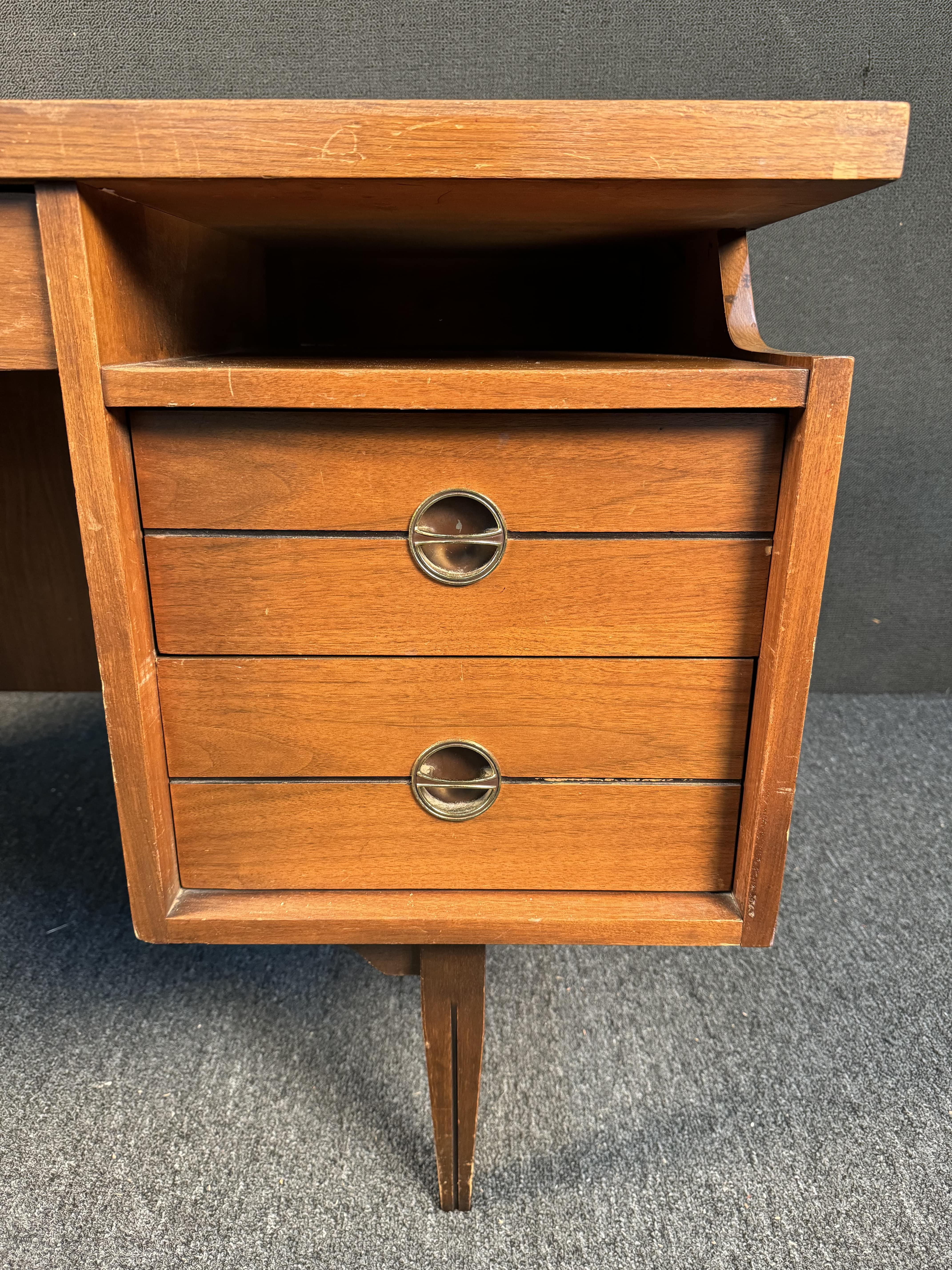 Mid-Century Floating Walnut Desk by Hooker Furniture For Sale 6