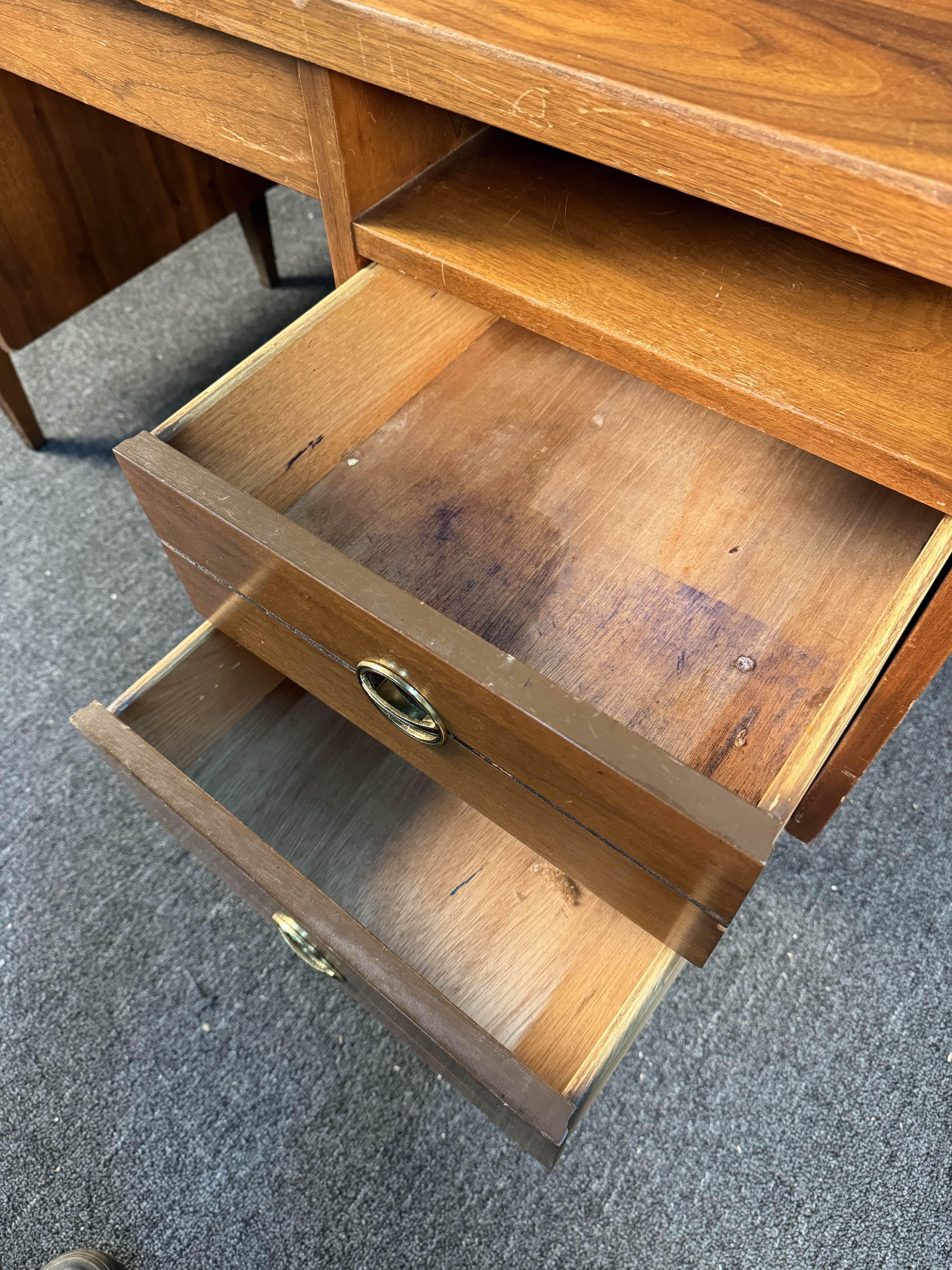 Mid-Century Floating Walnut Desk by Hooker Furniture For Sale 8
