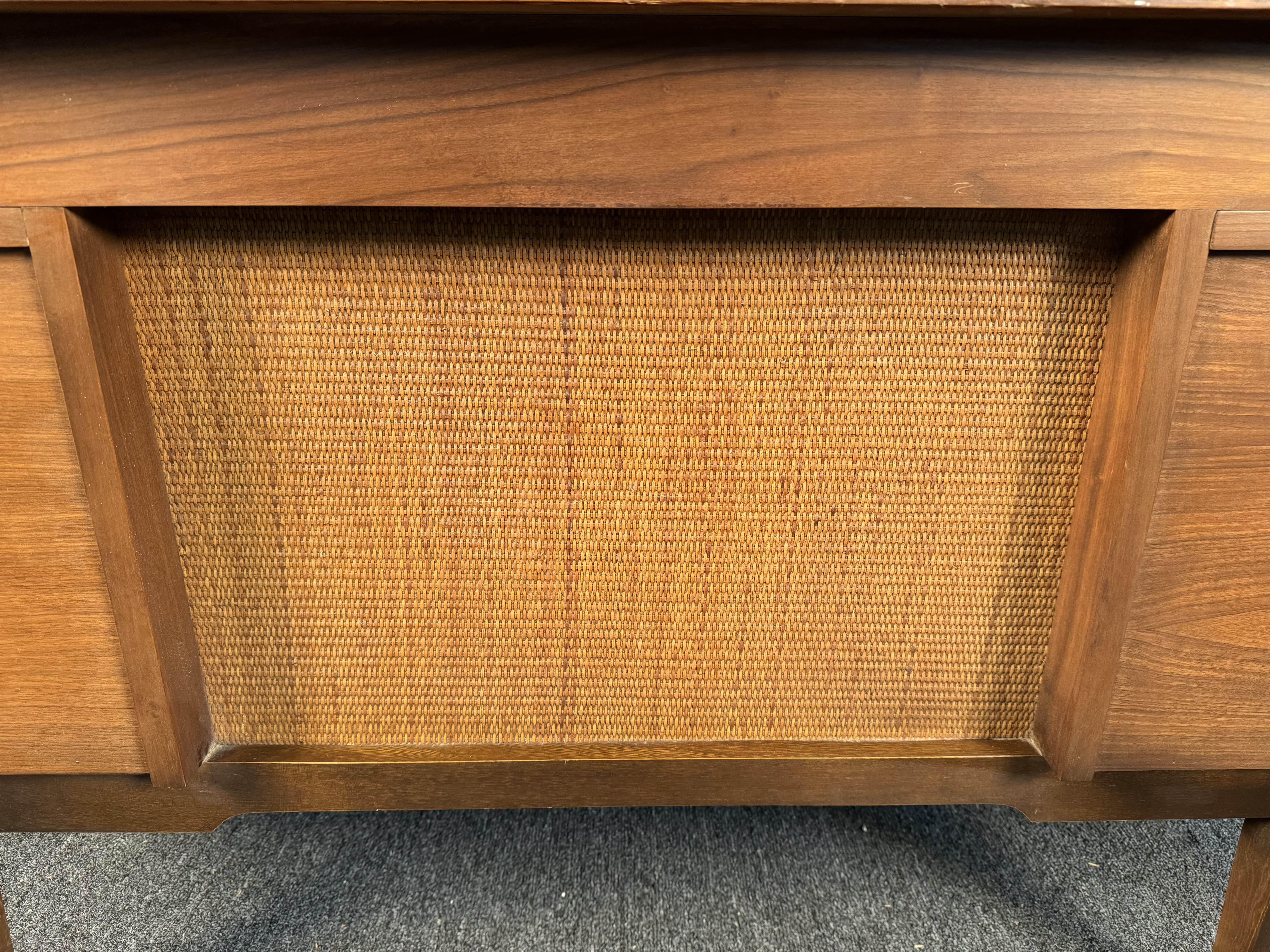 Mid-Century Floating Walnut Desk by Hooker Furniture For Sale 14