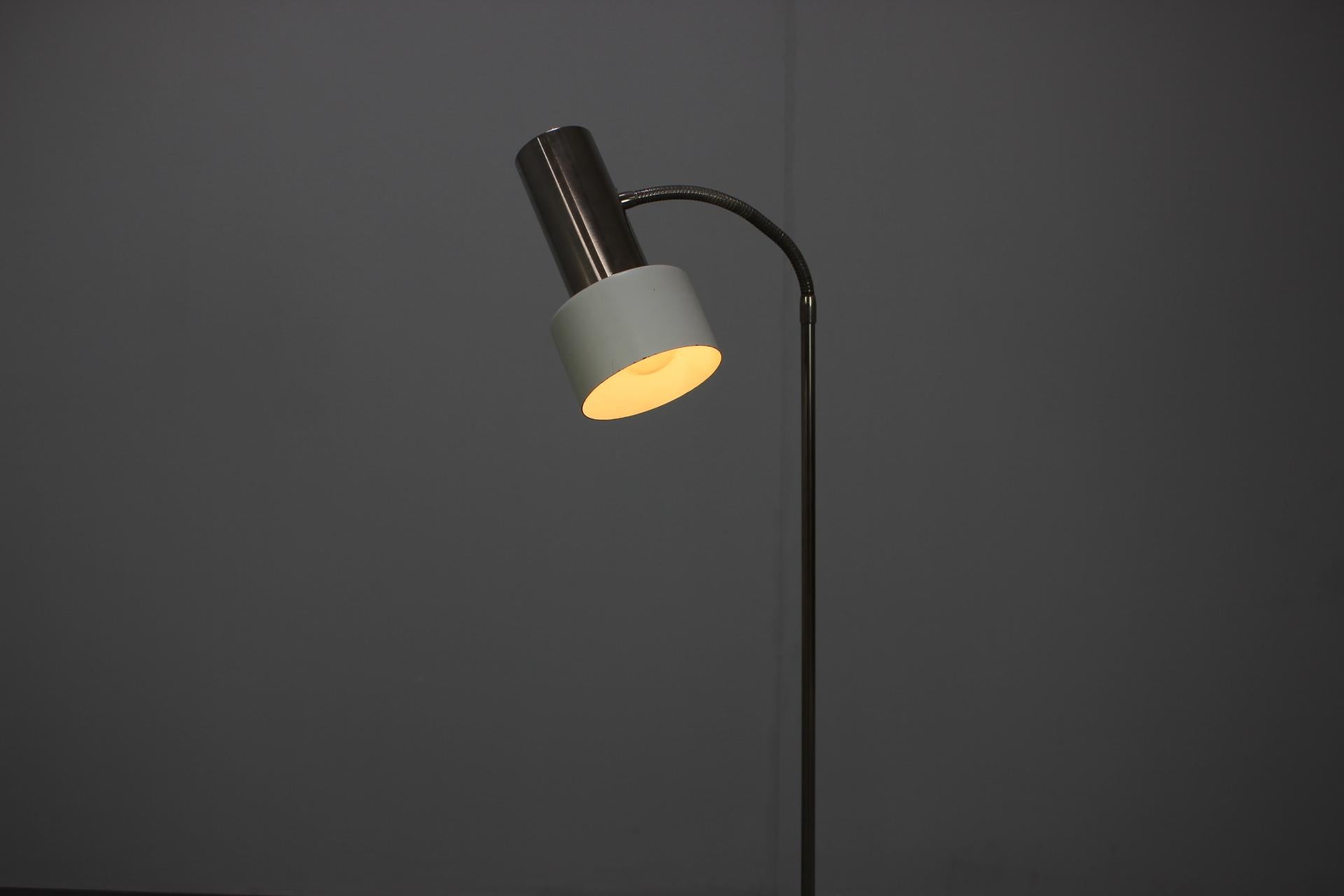 Mid-Century Floor Lamp, 1970s, Czechoslovakia For Sale 4