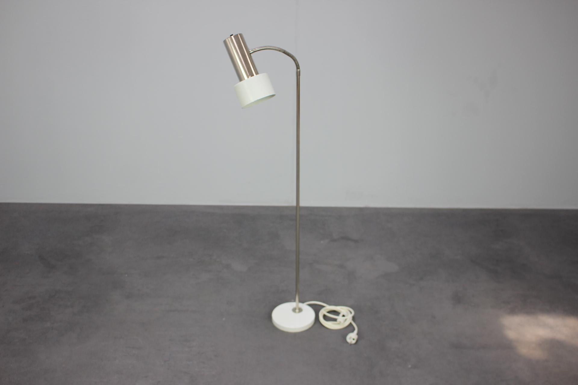 - Mid-Century Floor Lamp, 1970s, Czechoslovakia,
- made of Metal,
- shows signs of wear and age (scratches, etc.),
- In original good condition