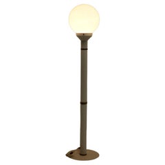 Lampadaire du milieu du siècle dernier, années 1970