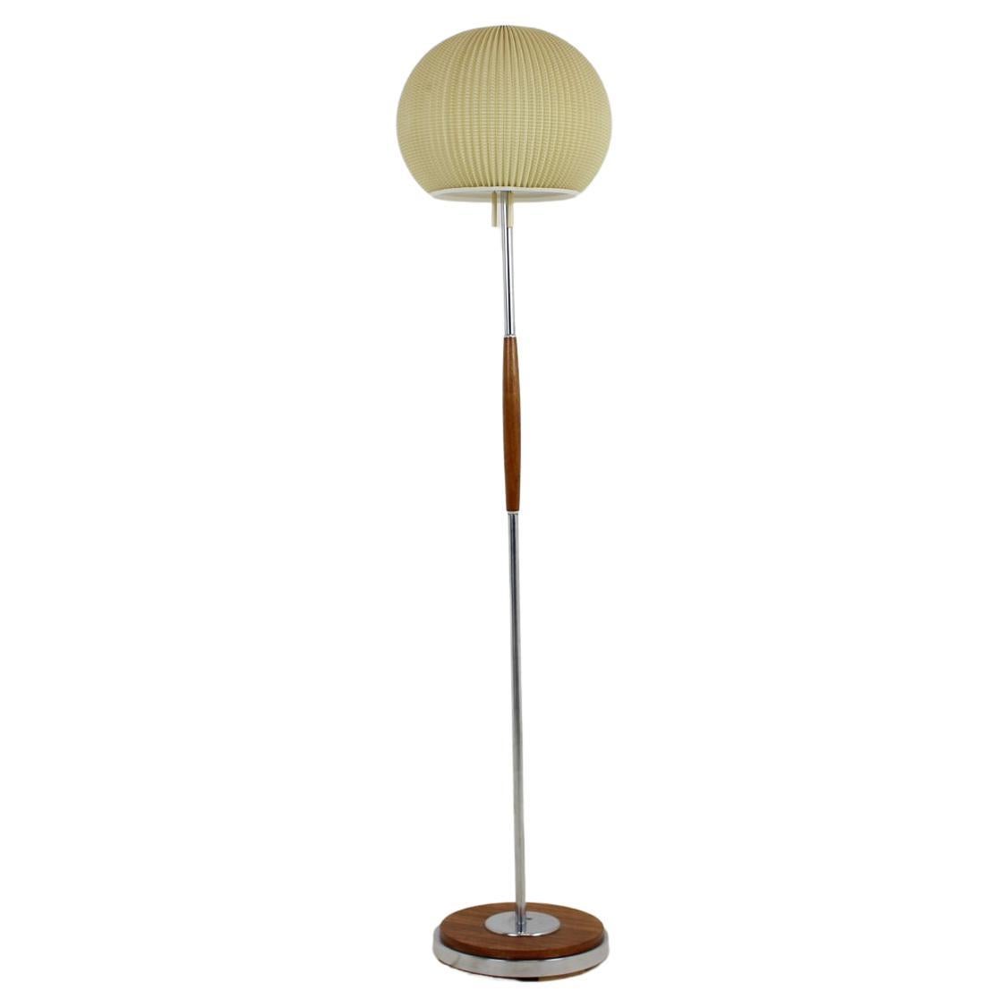 Mid Century Floor Lamp For Sale at 1stDibs