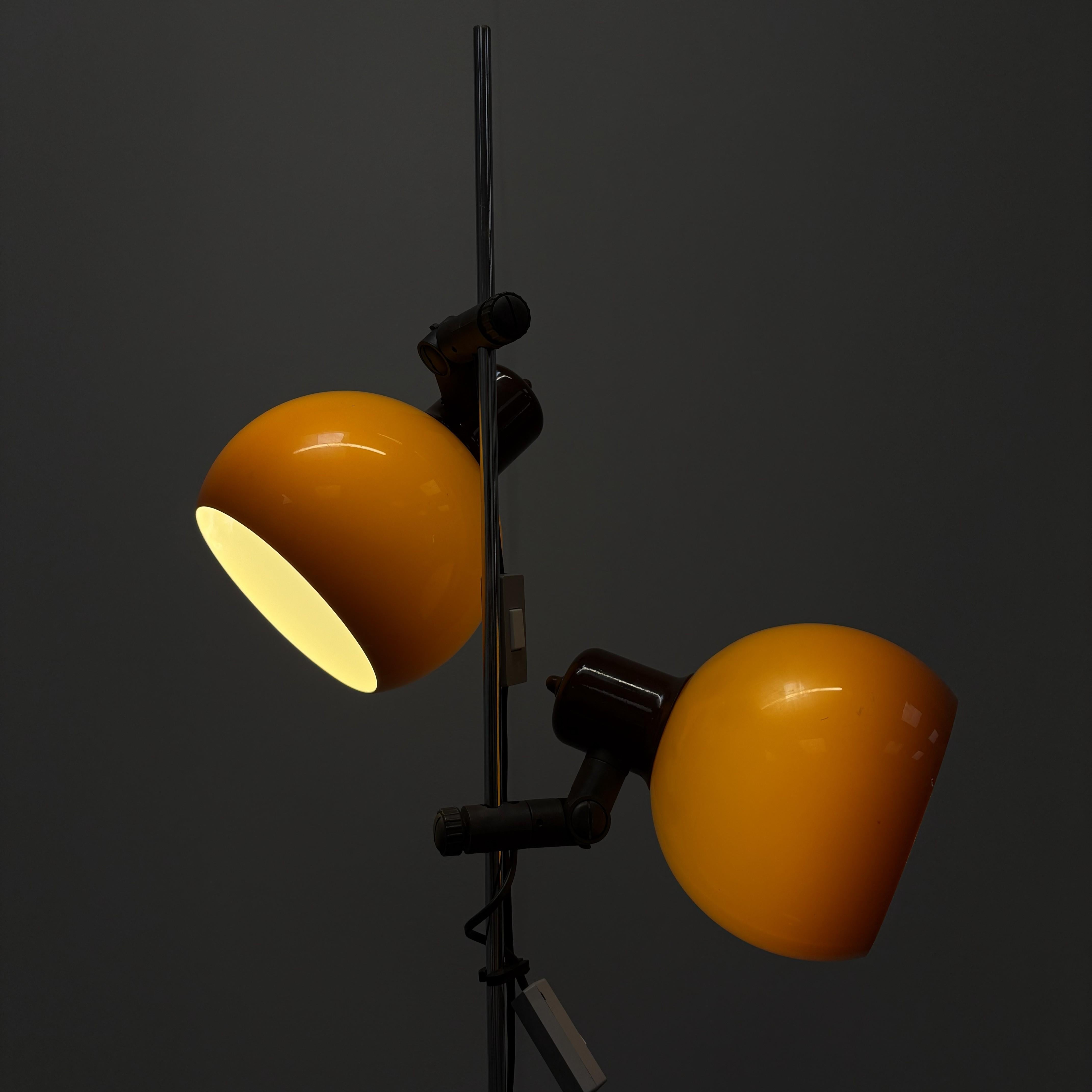 Stehlampe aus der Mitte des Jahrhunderts, 1970er Jahre, Ungarn im Angebot 2