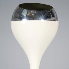 Lampadaire du milieu du siècle dernier attribué à Artelluce