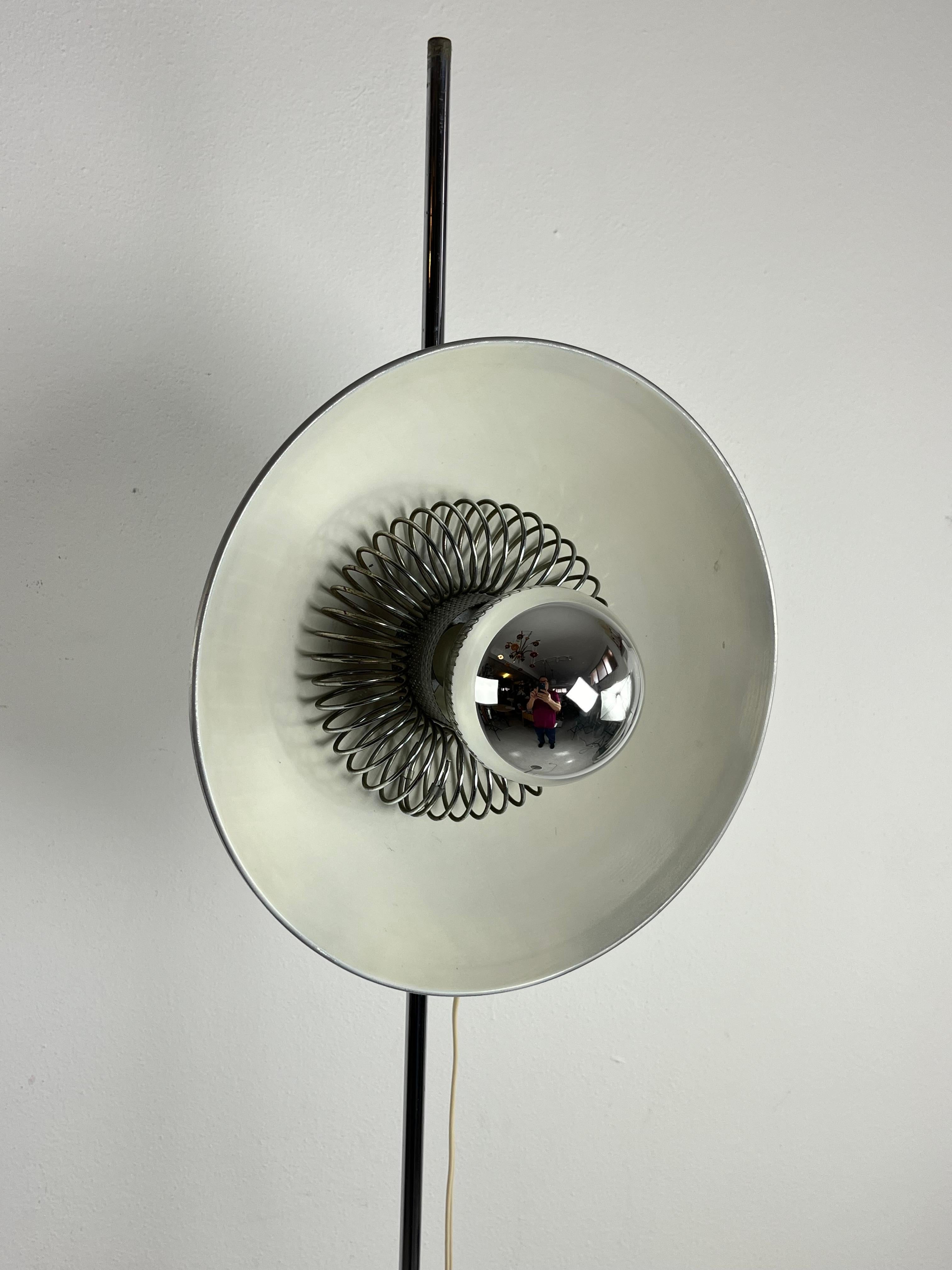 Stehlampe aus der Mitte des Jahrhunderts, Philippe Rogier für Oxar zugeschrieben, 1960er Jahre (Italienisch) im Angebot