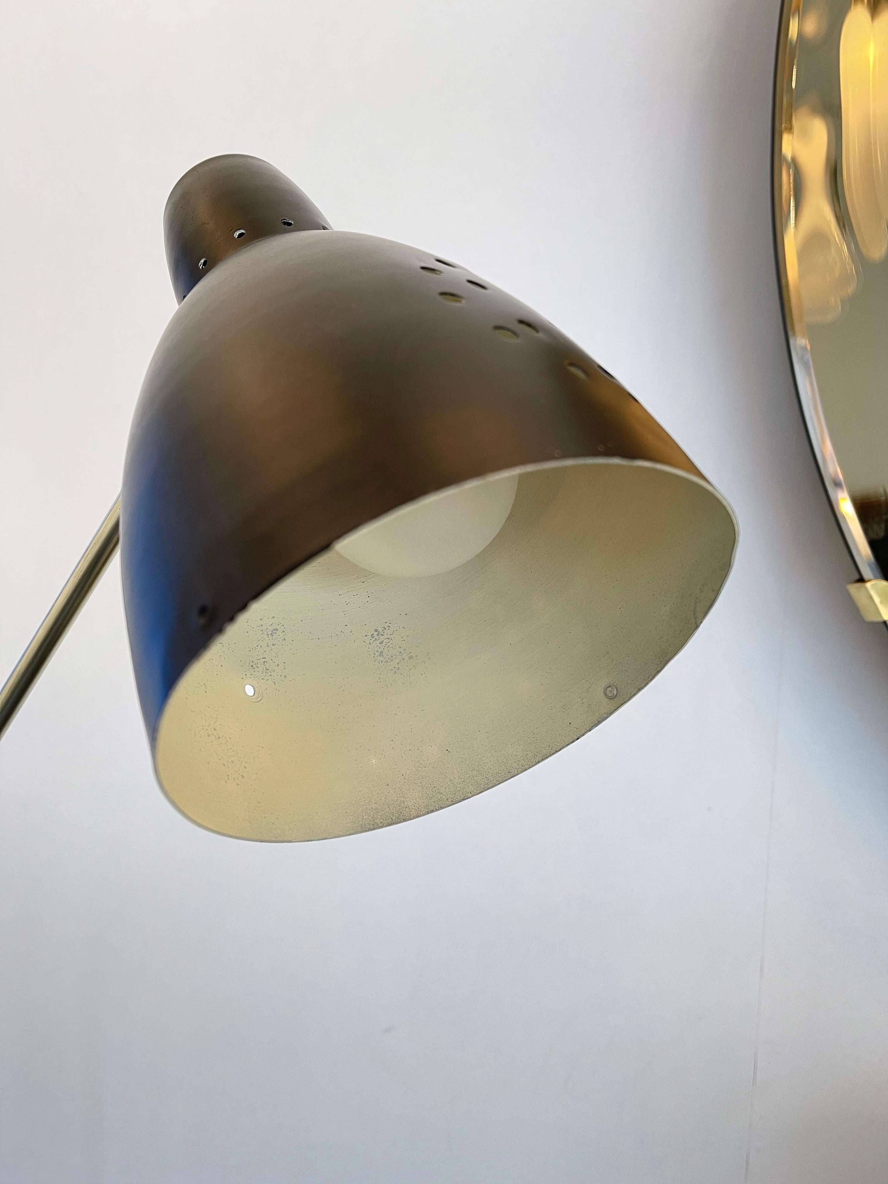 Mid Century Floor Lamp Brass and Lacquered Metal, Italy, 1950s For Sale 4