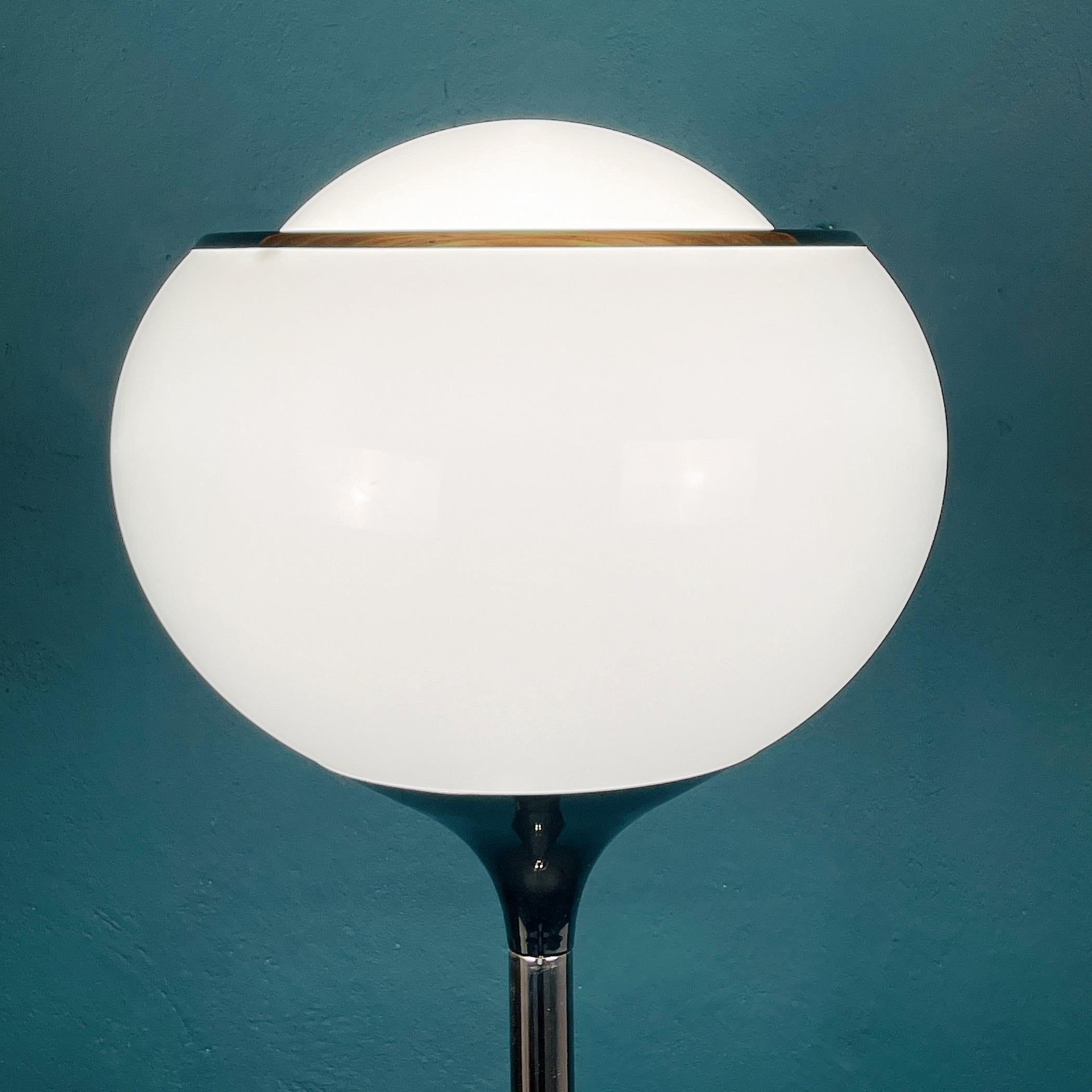 italien Lampadaire mi-siècle Bud Meblo de Luigi Massoni pour Harvey Guzzini, Italie, années 1960 en vente