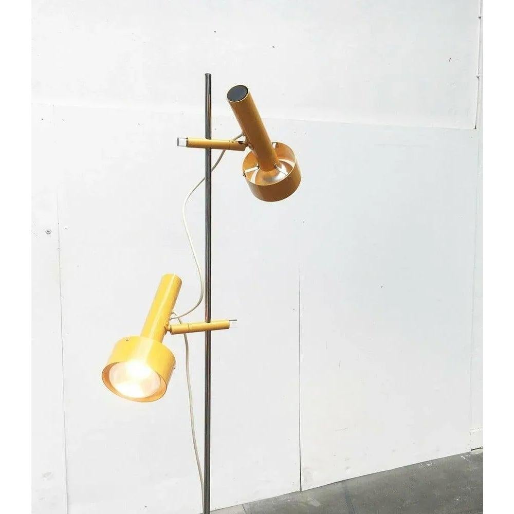 Metallo Lampada da terra di metà secolo di Edi Franz per Swisslamps International, anni '60 in vendita