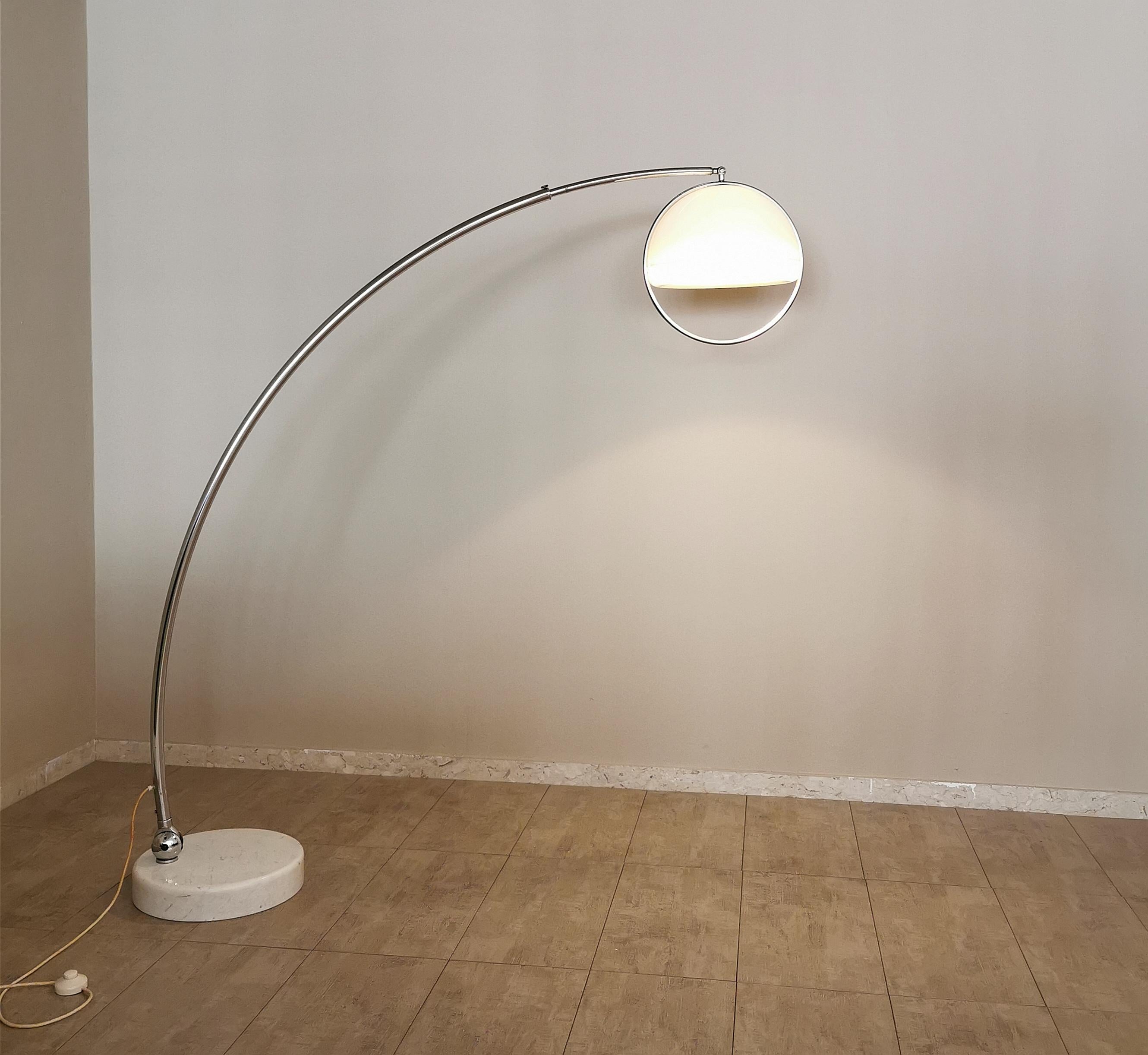 Midcentury Floor Lamp Goffredo Reggiani Chromed Metal Plexiglass Marble 1960s For Sale 6