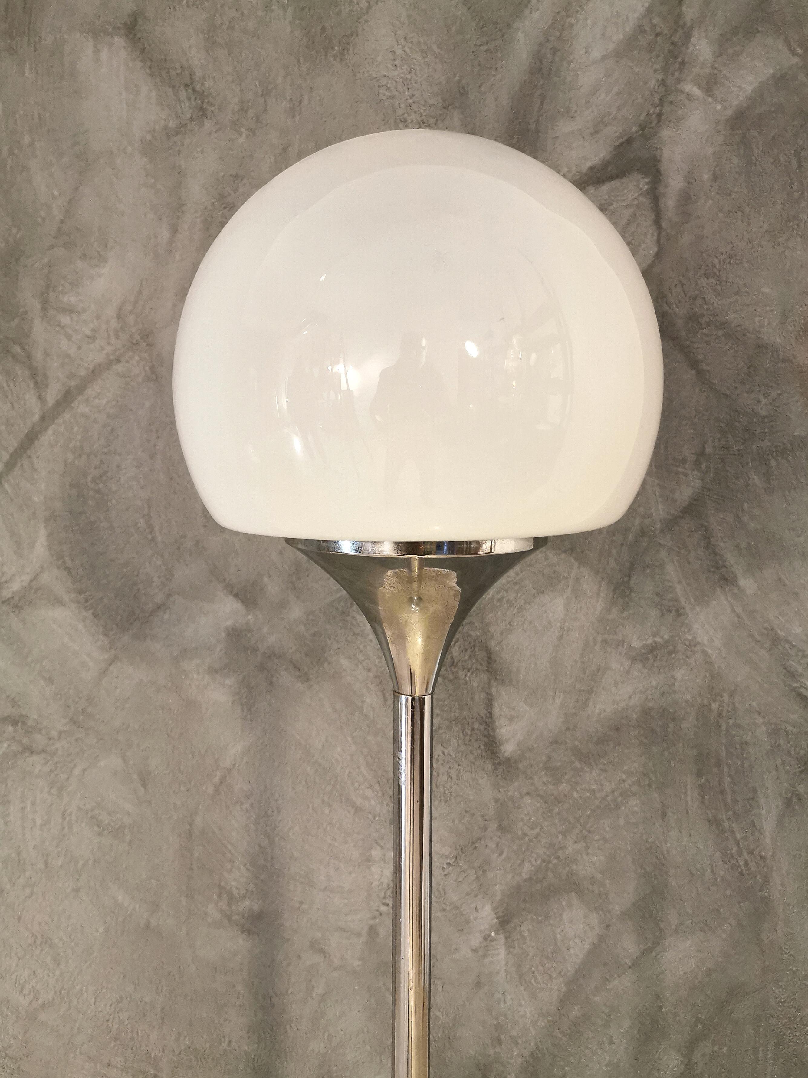 Italian MidCentury Floor Lamp by Goffredo Reggiani White Glass Metal Aluminum 1970s 