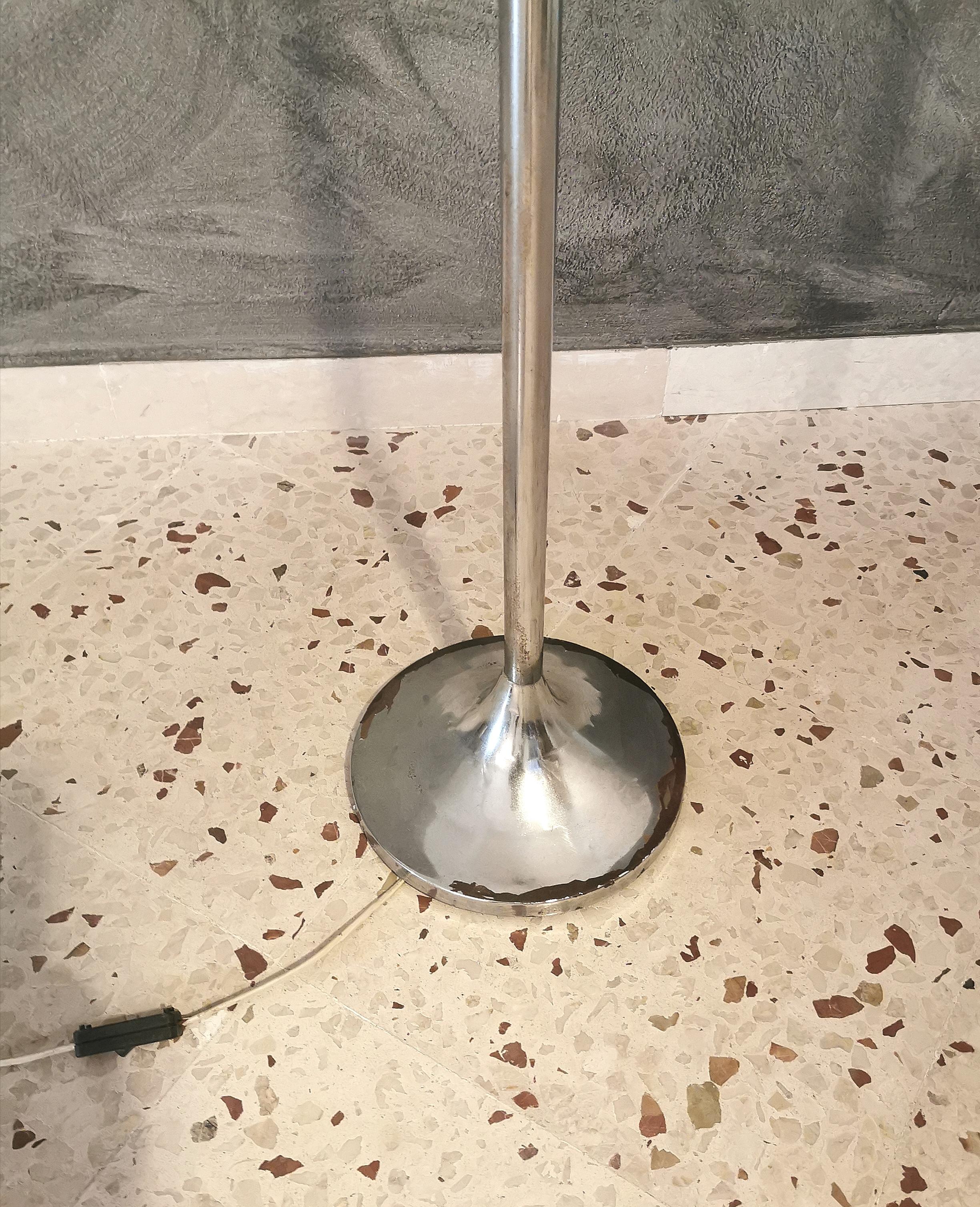 Late 20th Century MidCentury Floor Lamp by Goffredo Reggiani White Glass Metal Aluminum 1970s 