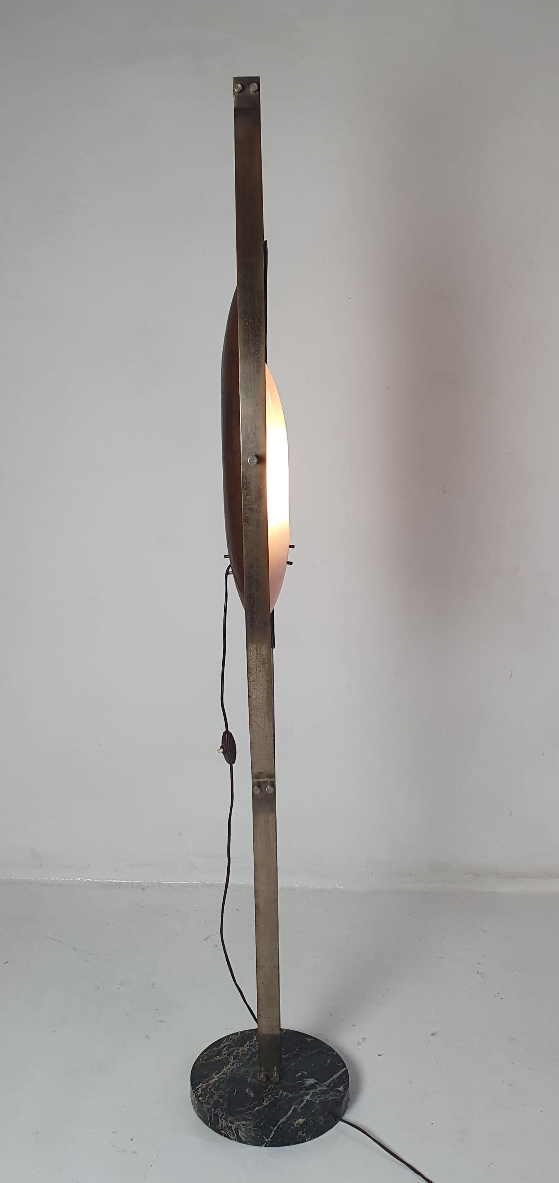 Mid Century Floor Lamp by Goffredo Reggiani Italy In Good Condition In Albano Laziale, Rome/Lazio