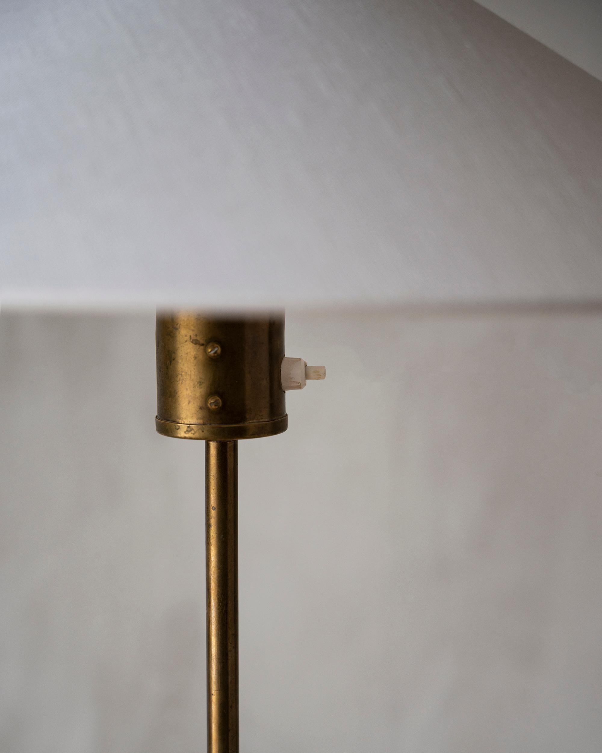 Swedish Mid Century Floor Lamp by Hans Bergström for Ateljé Lyktan 1940/50s For Sale