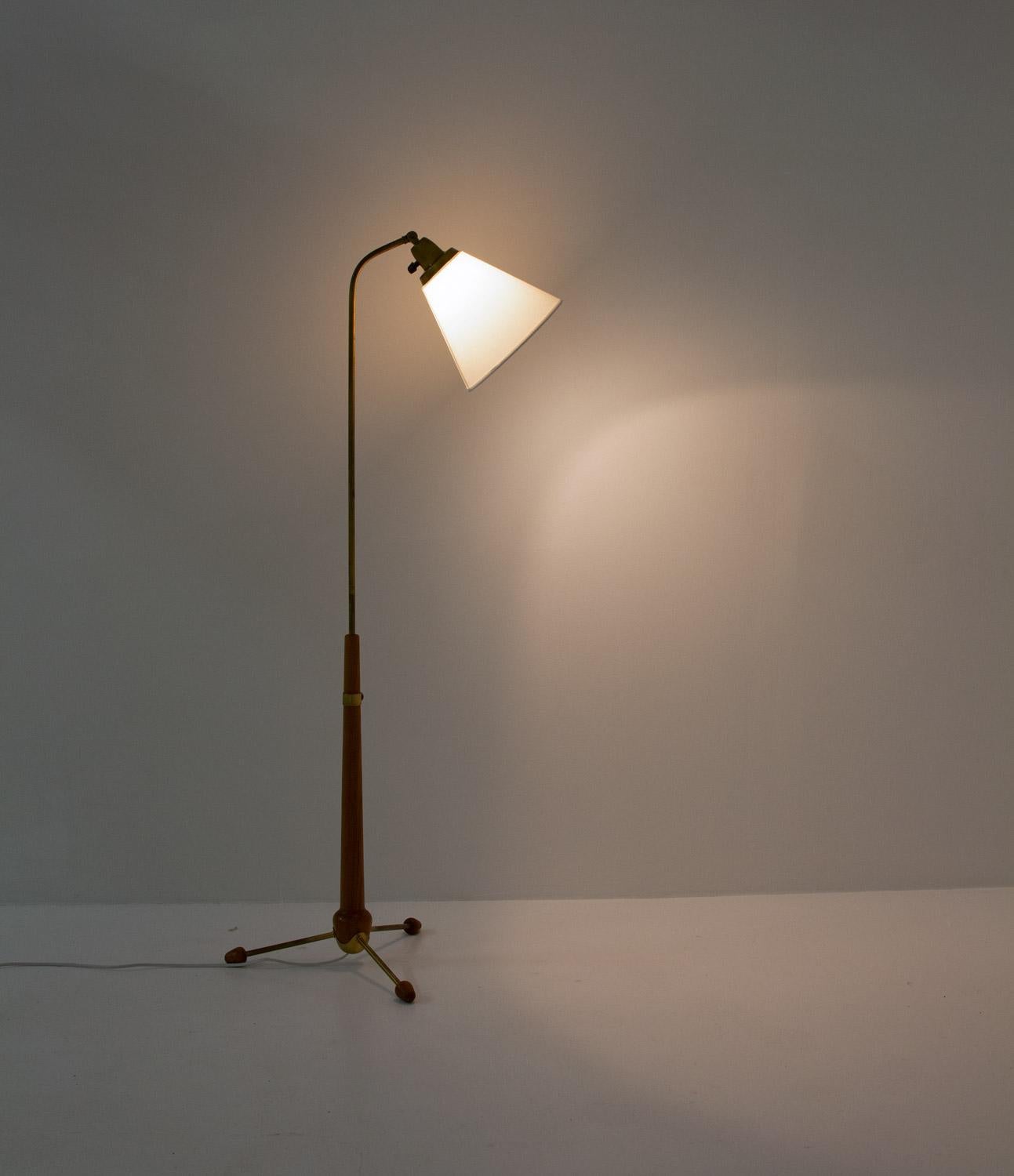Brass Midcentury Floor Lamp by Hans Bergström for Ateljé Lyktan, 1940s, Sweden