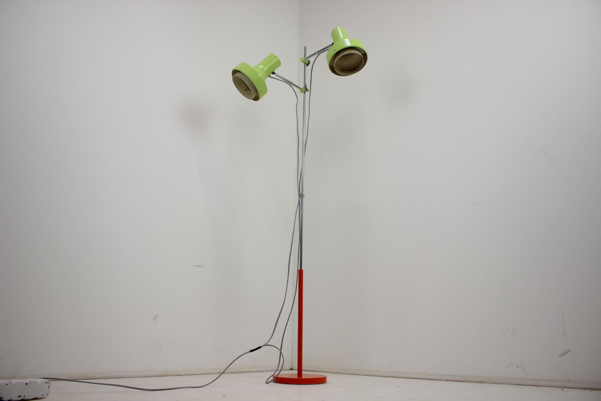 Stehlampe aus der Mitte des Jahrhunderts von Josef Hurka für Napako, 1960er Jahre, Tschechoslowakei im Angebot 3