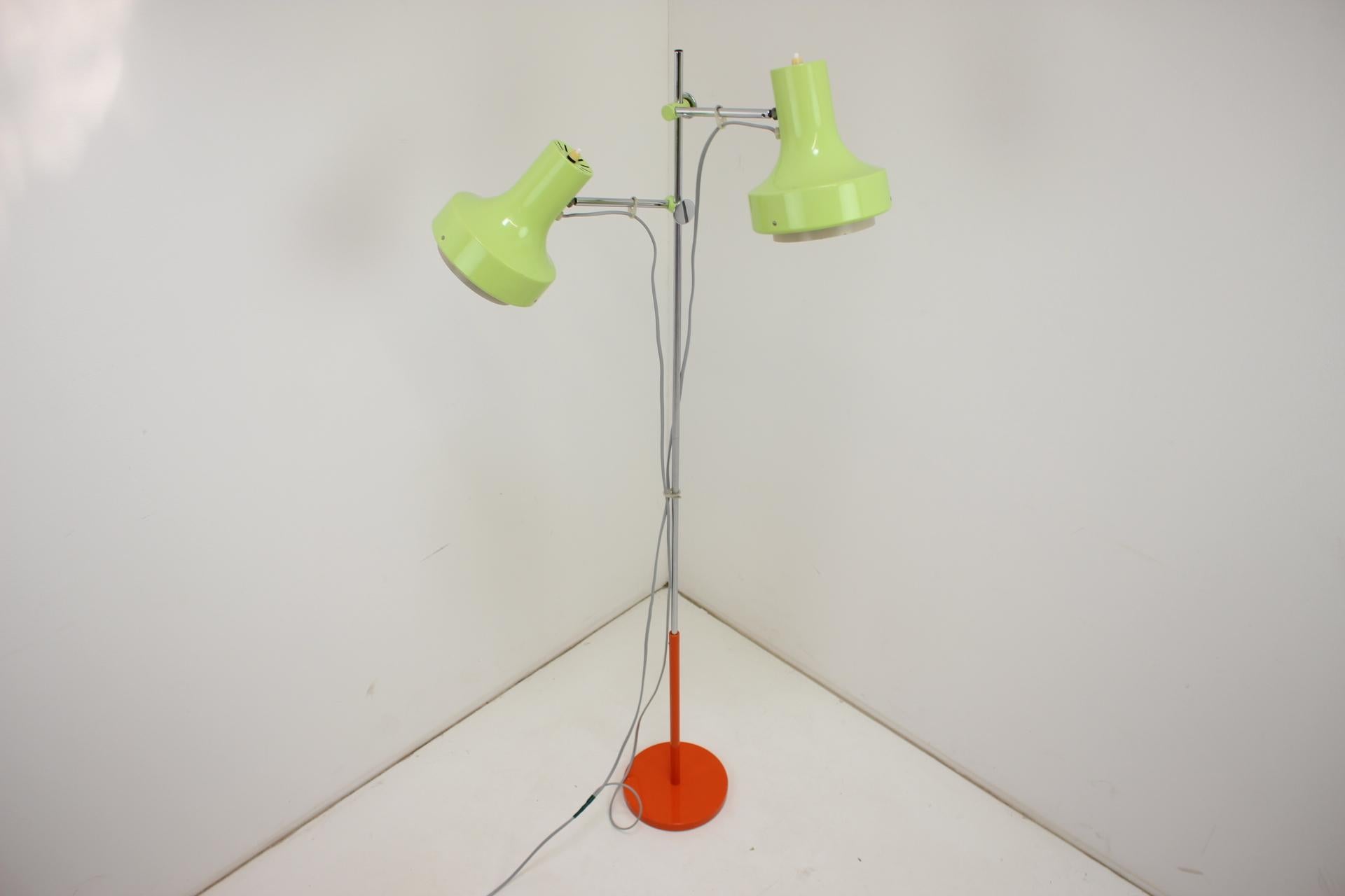 Stehlampe aus der Mitte des Jahrhunderts von Josef Hurka für Napako, 1960er Jahre, Tschechoslowakei im Angebot 4