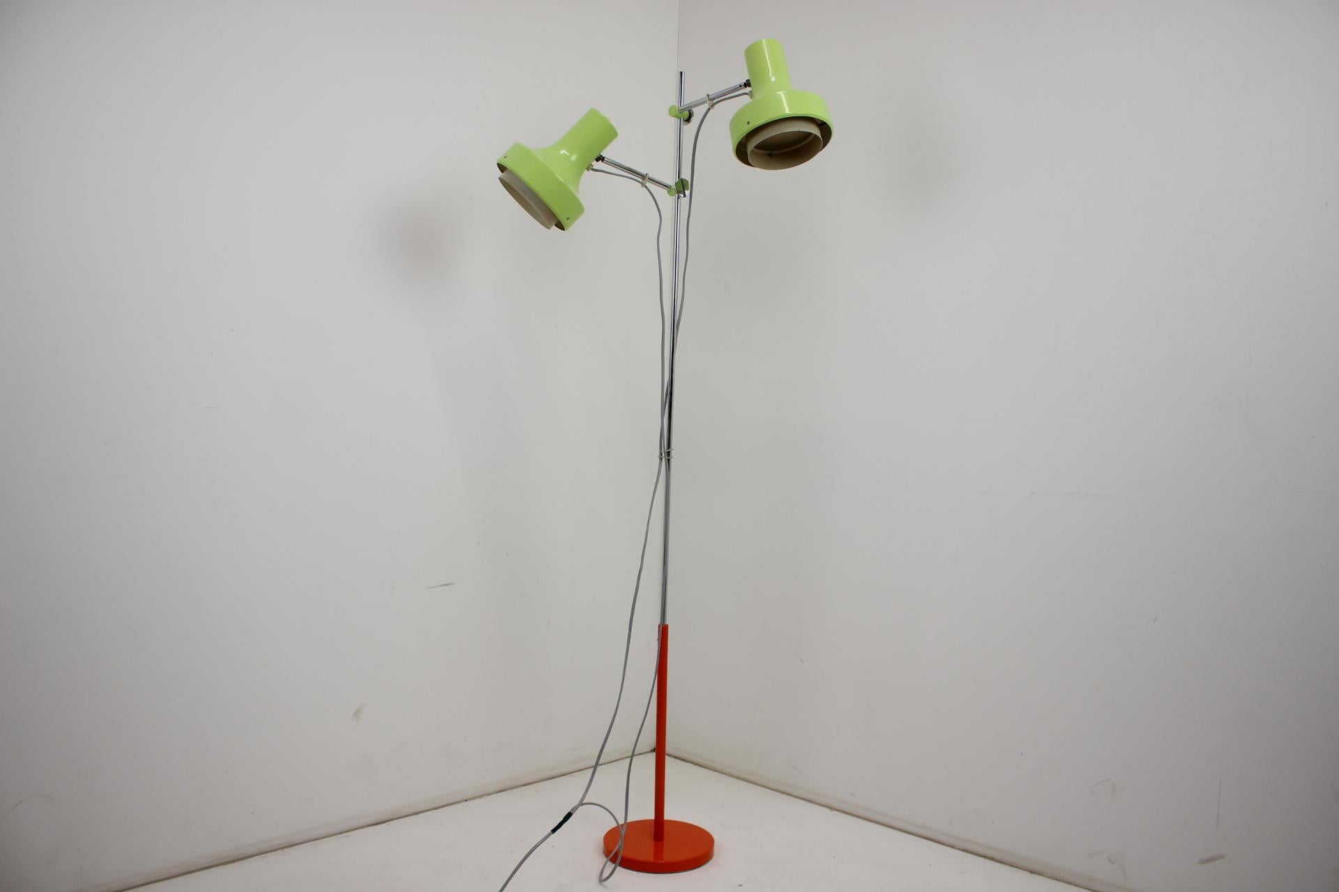 Stehlampe aus der Mitte des Jahrhunderts von Josef Hurka für Napako, 1960er Jahre, Tschechoslowakei im Angebot 2