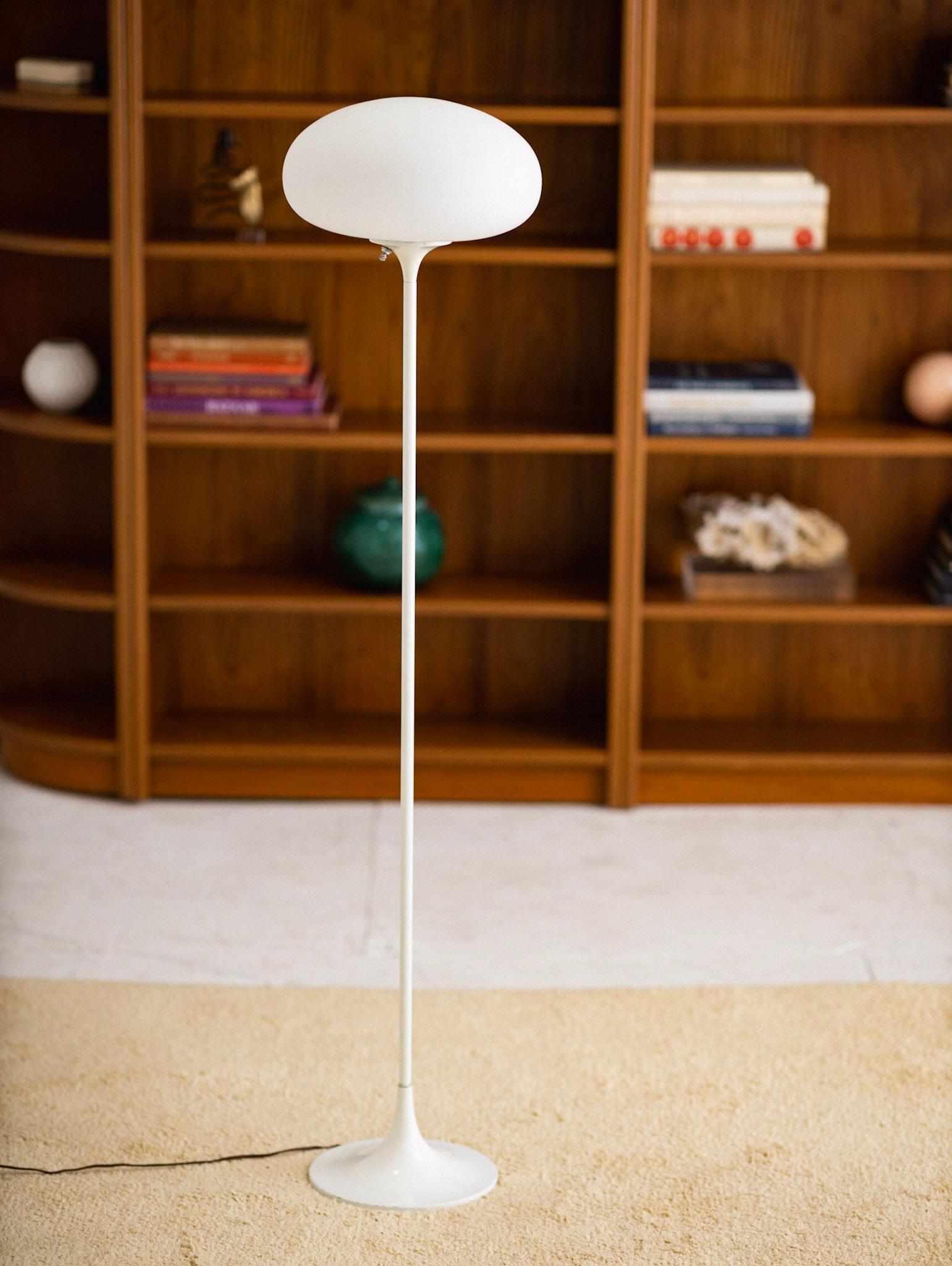 Classic mid-century floor lamp by 