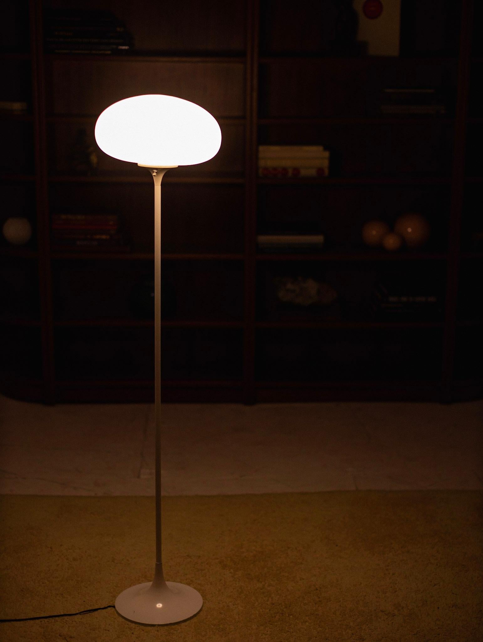 Mid-Century Floor Lamp by Laurel 2