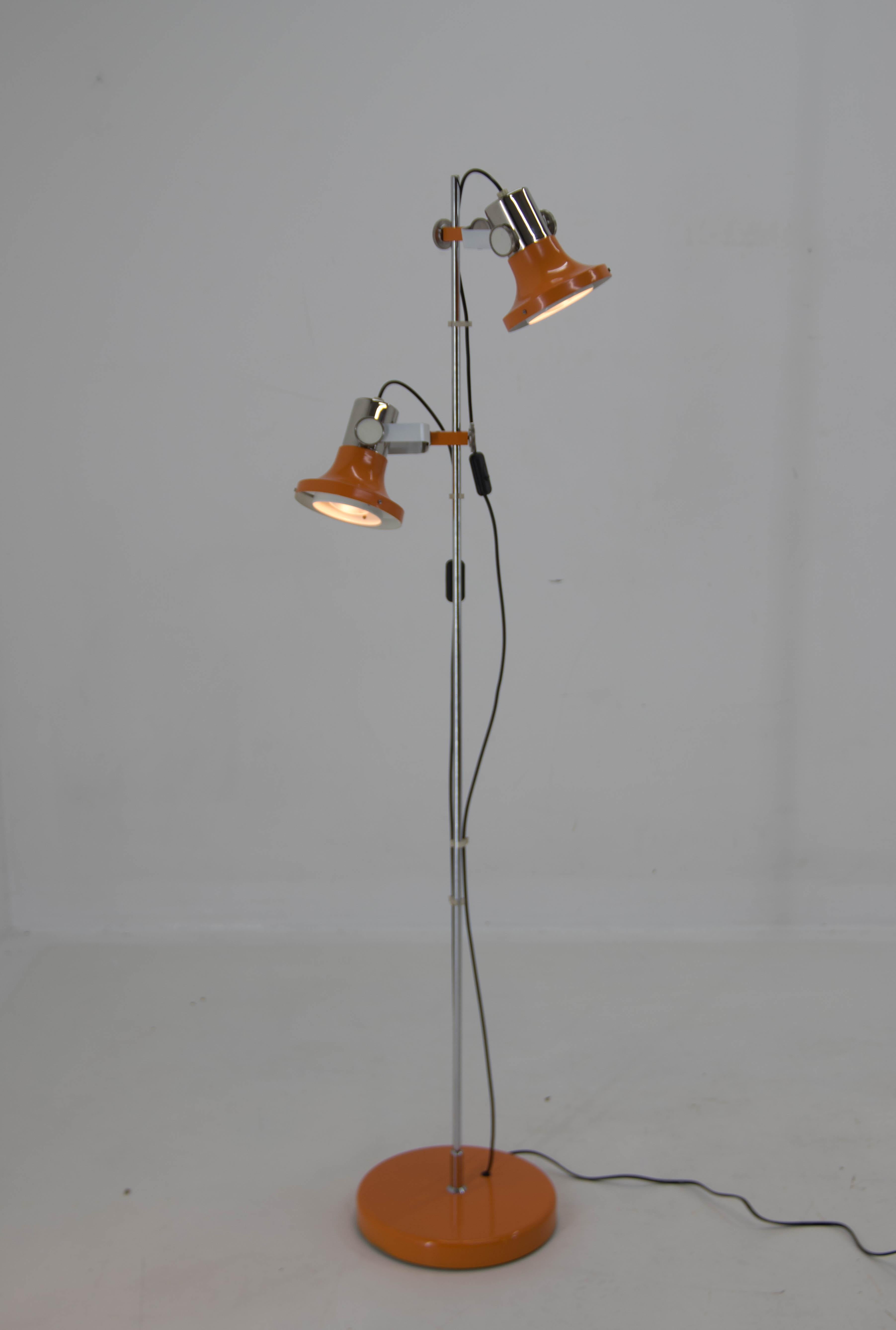 Designed by Pavel Grus in 1960s
Completely restored - excellent condition
New orange paint.
Rewired: 2x40W, E25-E27 bulbs
US plug adapter included.
 