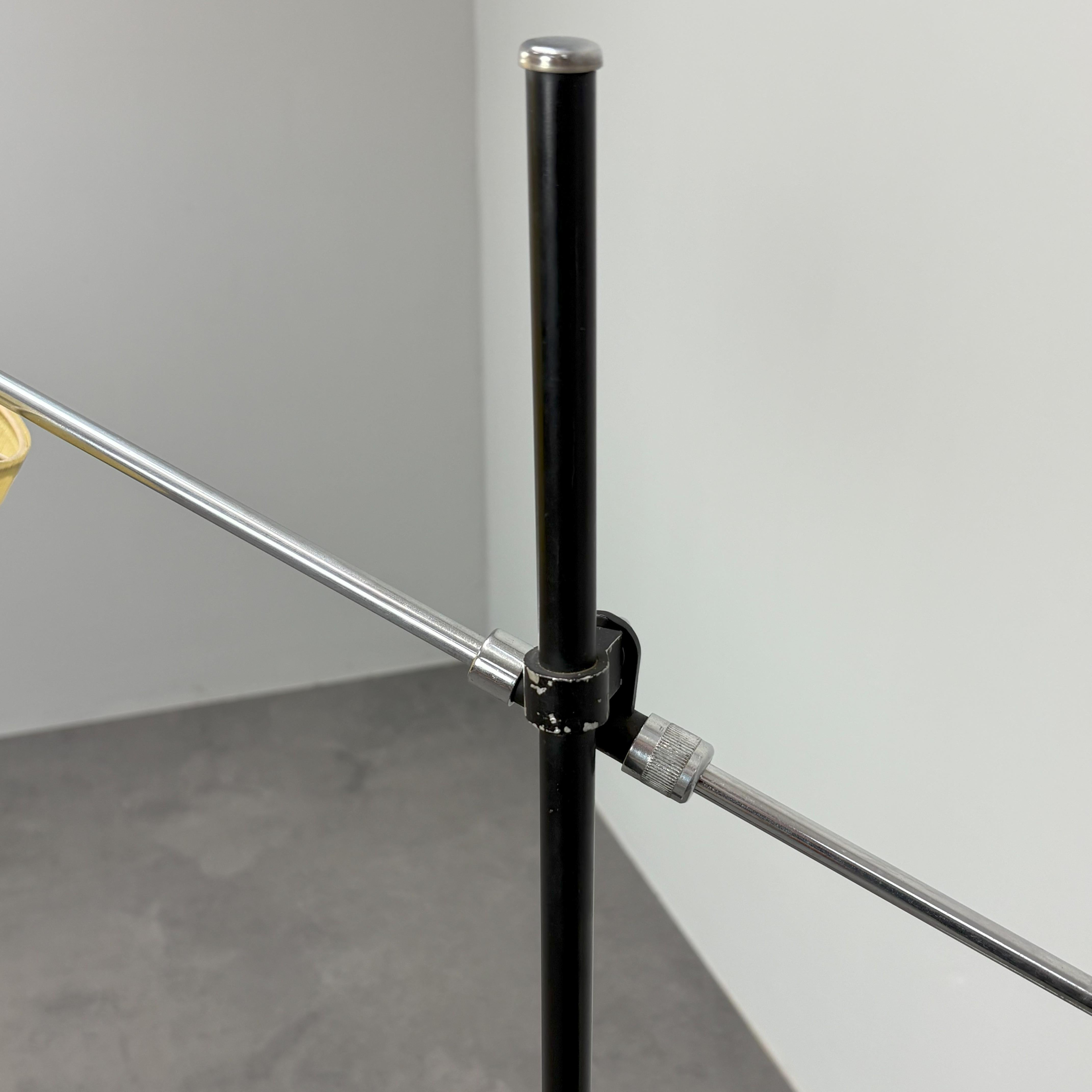 Milieu du XXe siècle Lampadaire du milieu du siècle par Zukov, années 1960, Tchécoslovaquie en vente