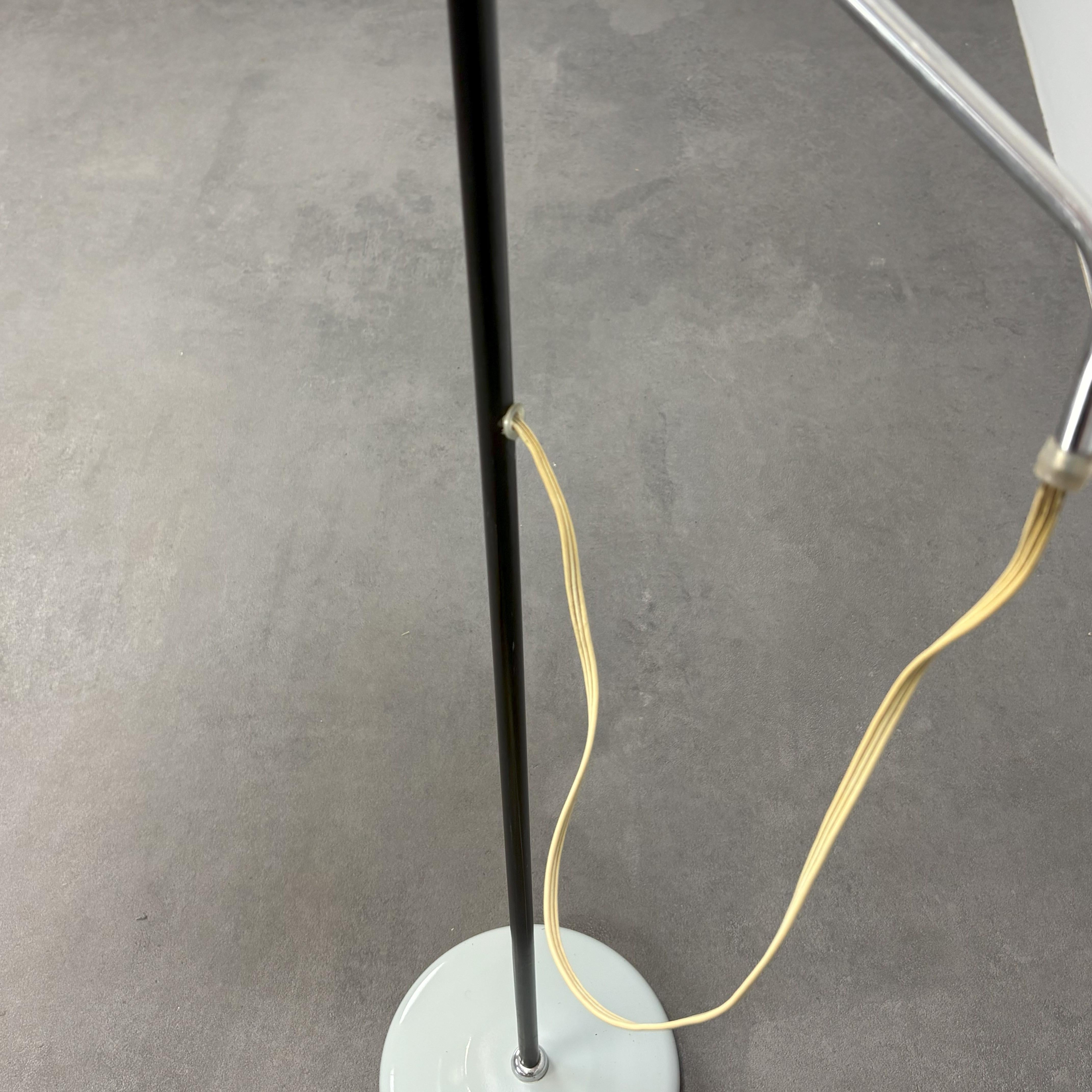 Lampadaire du milieu du siècle par Zukov, années 1960, Tchécoslovaquie en vente 1