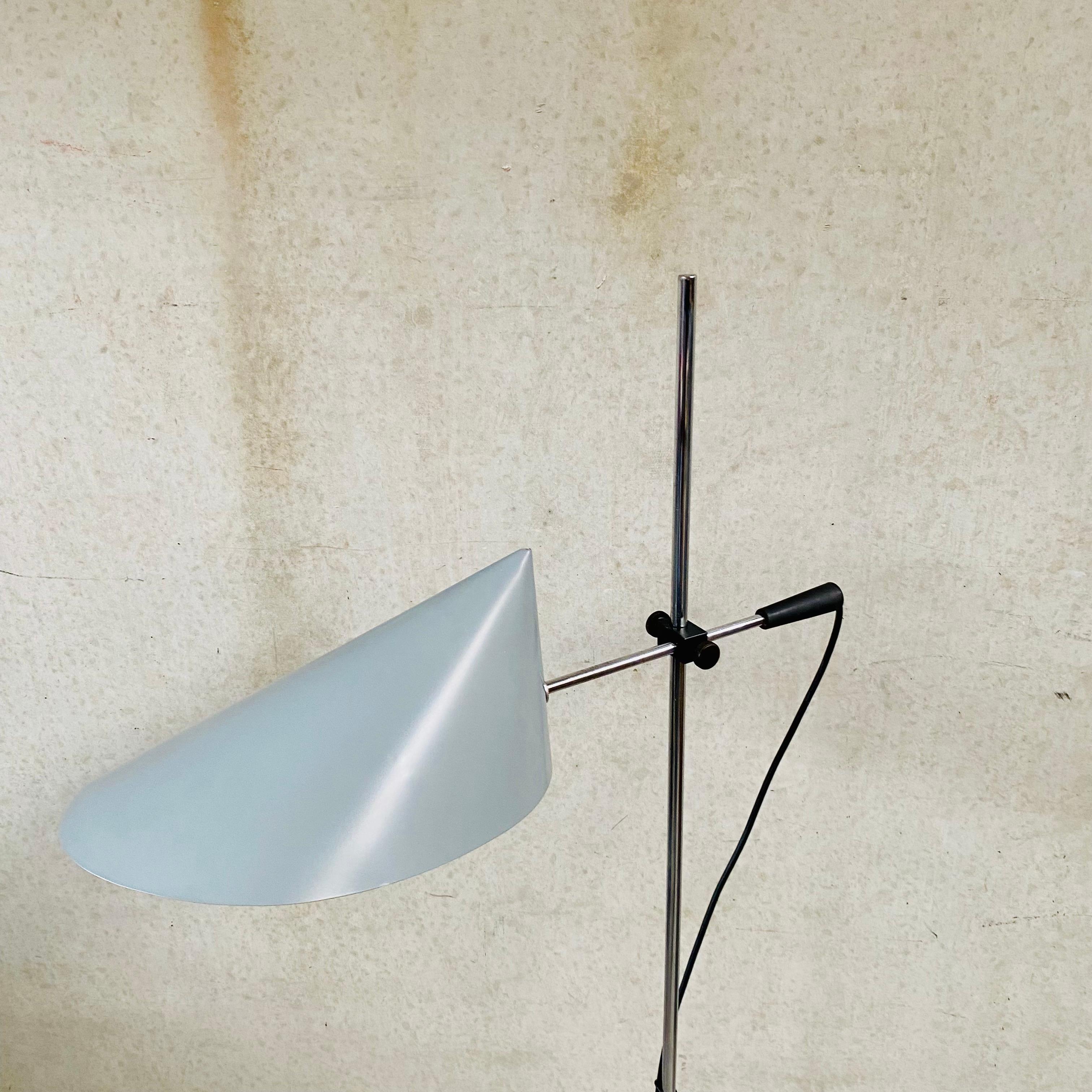 Mid-Century Floor Lamp D-2003 By Jan Jaspers For Raak Amsterdam Netherlands 1950 For Sale 2
